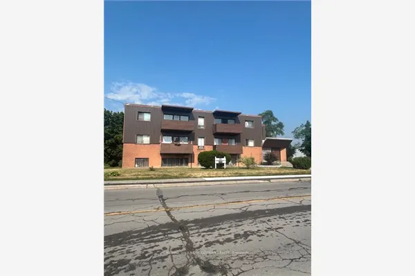 155 Lindsay Street S