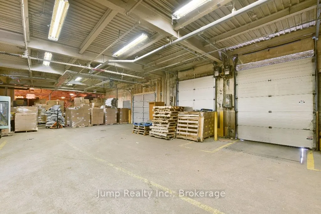 1153 Tecumseh Road W