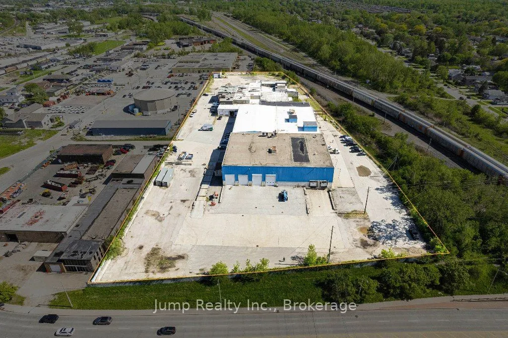 1153 Tecumseh Road W