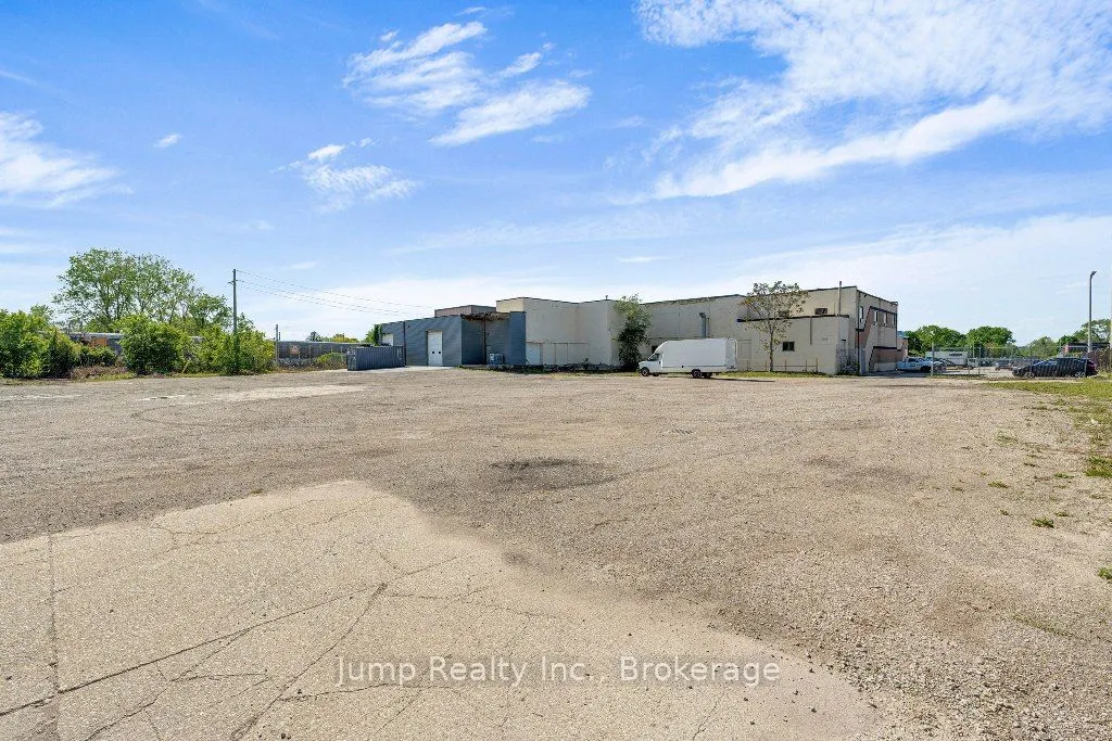 1153 Tecumseh Road W