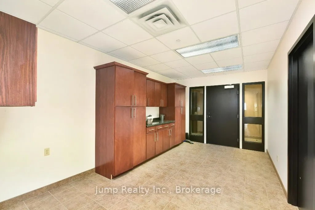1153 Tecumseh Road W