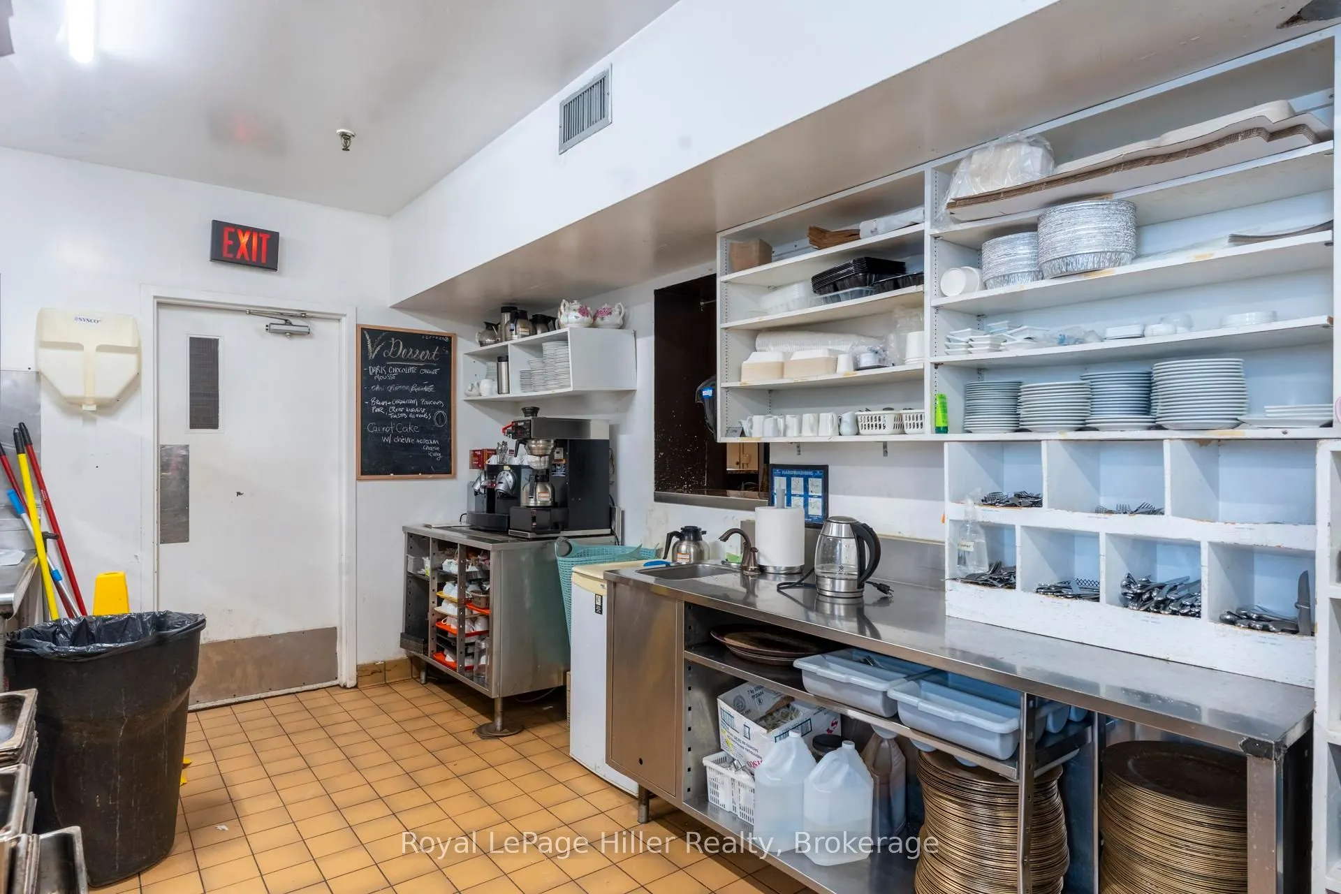 95 Waterloo St Street