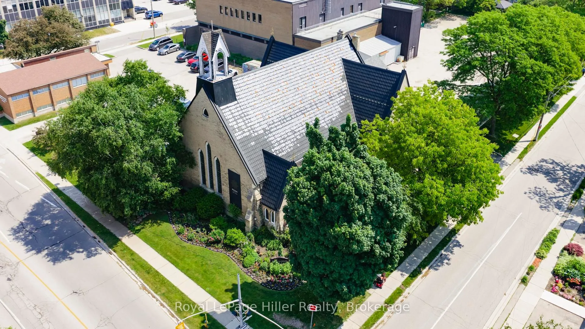 95 Waterloo St Street