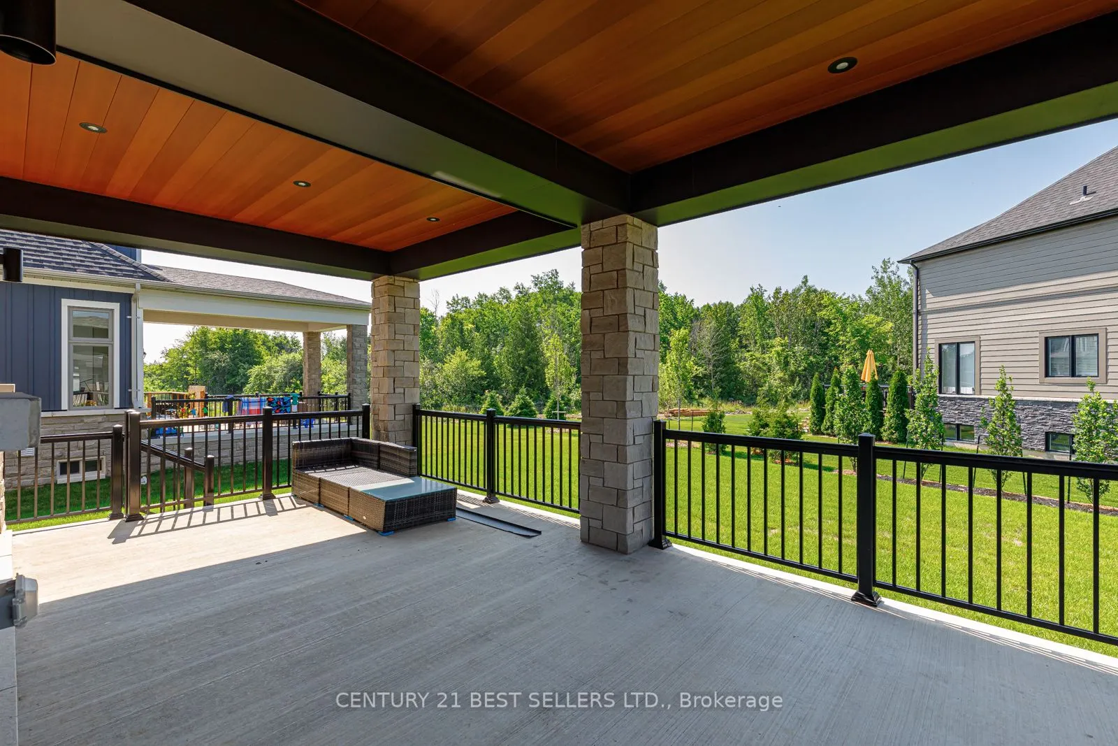 117 Stoneleigh Drive
