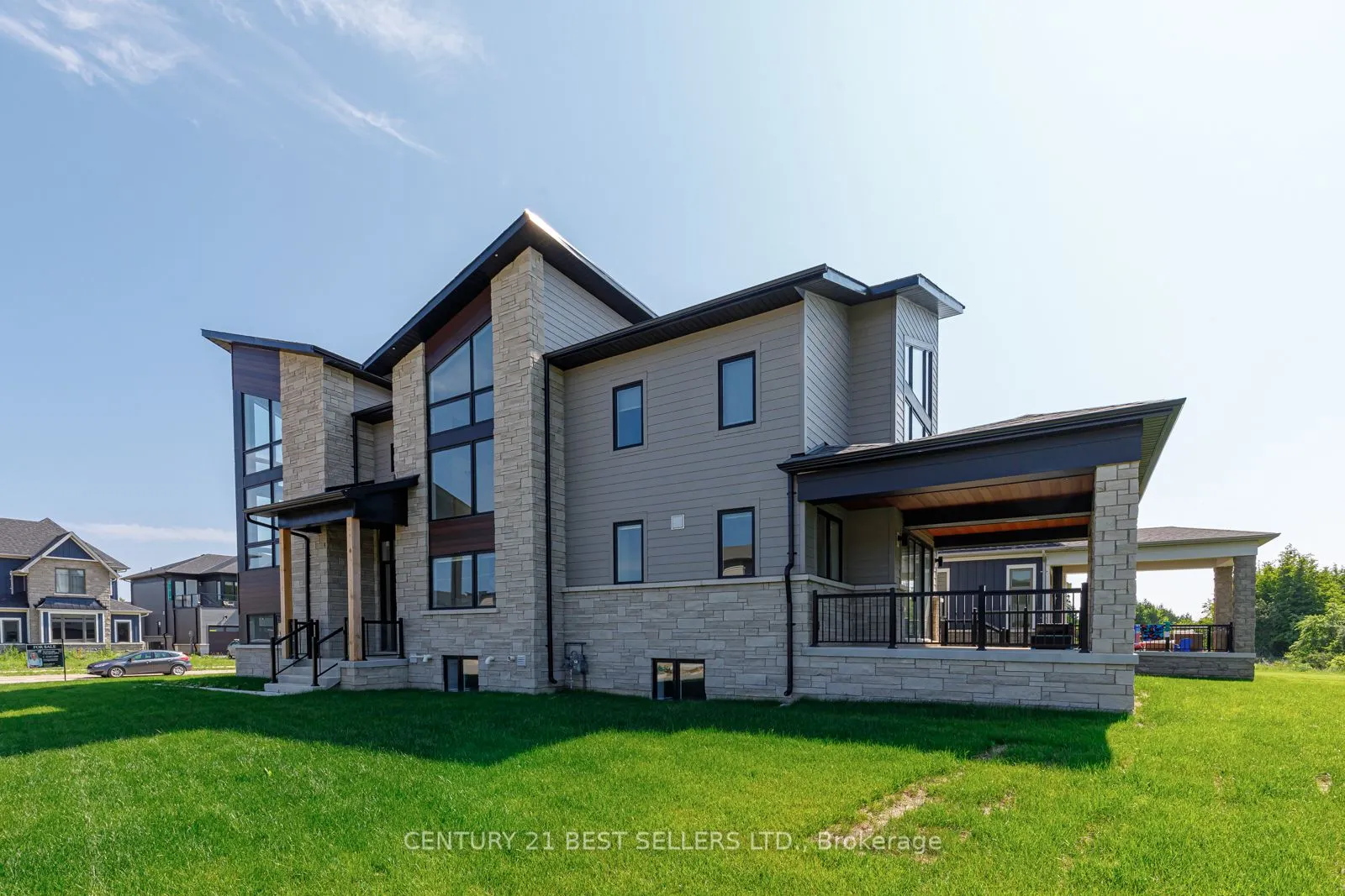 117 Stoneleigh Drive
