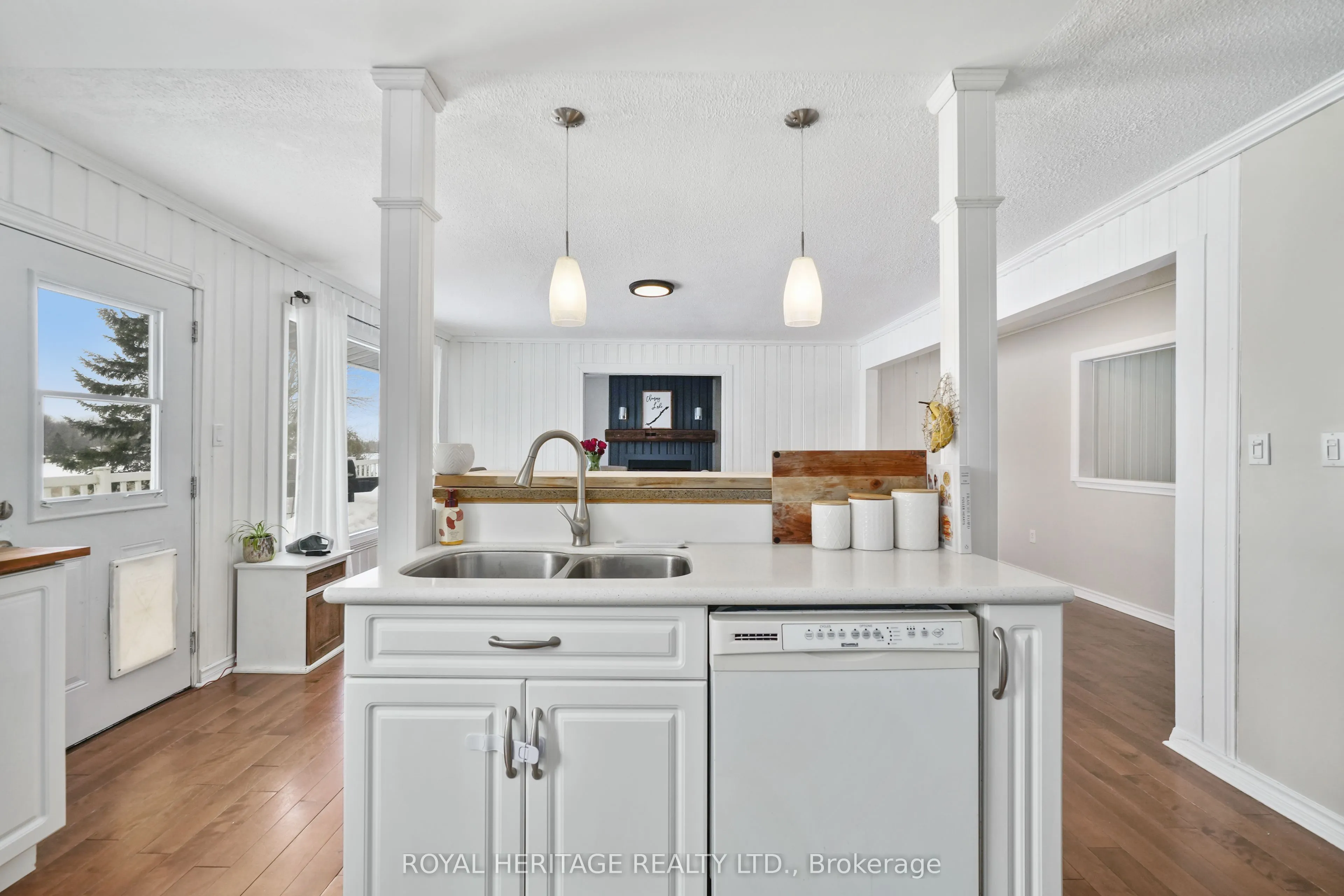 16 Bayview Drive