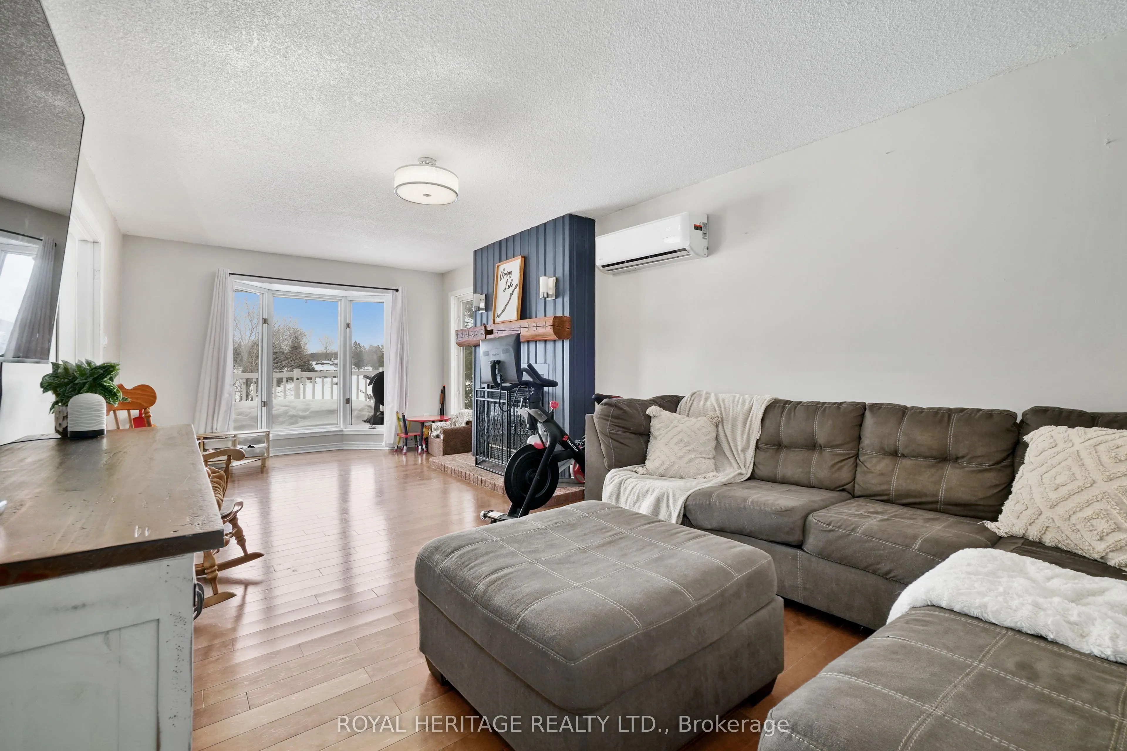 16 Bayview Drive