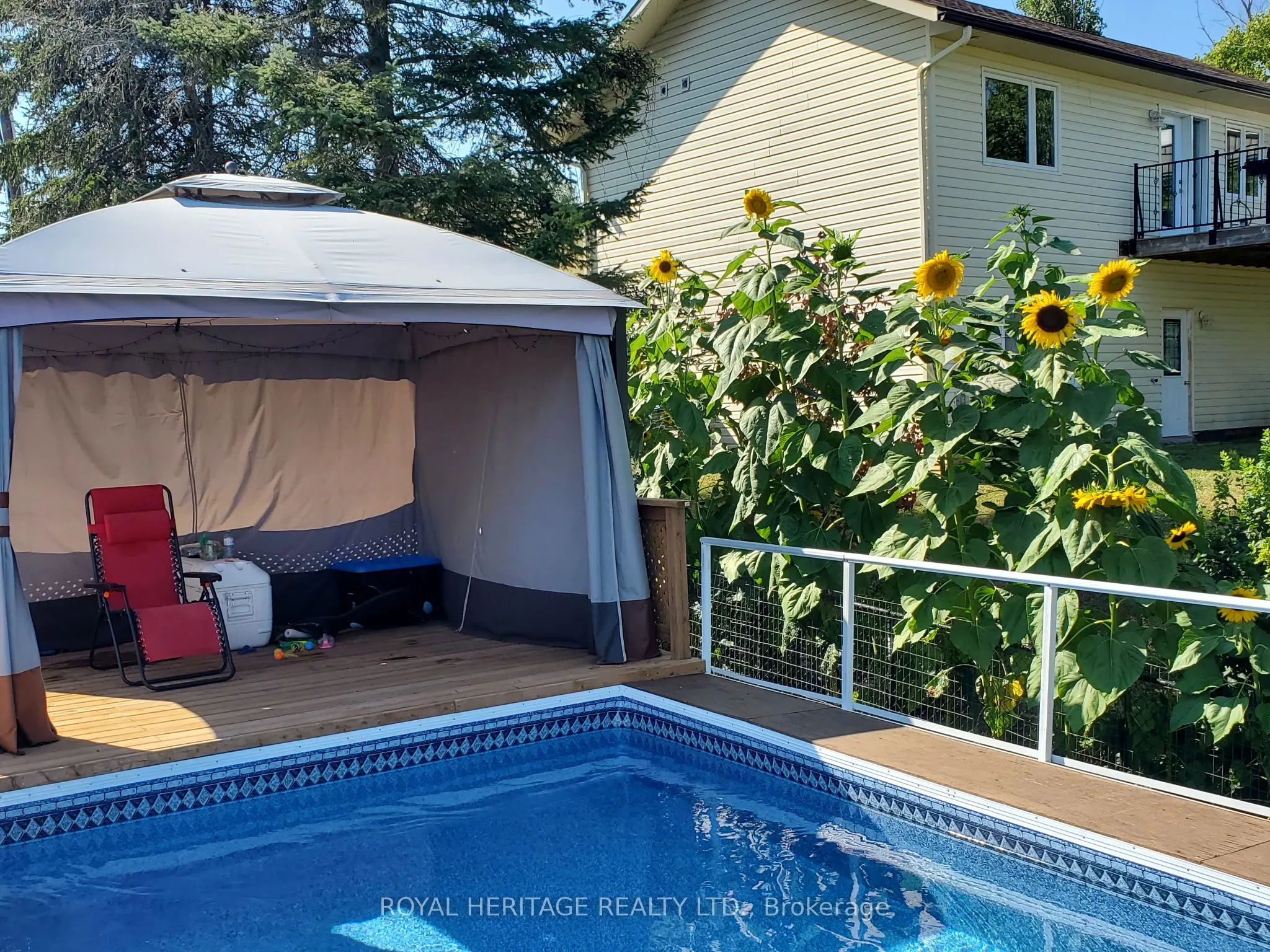 16 Bayview Drive