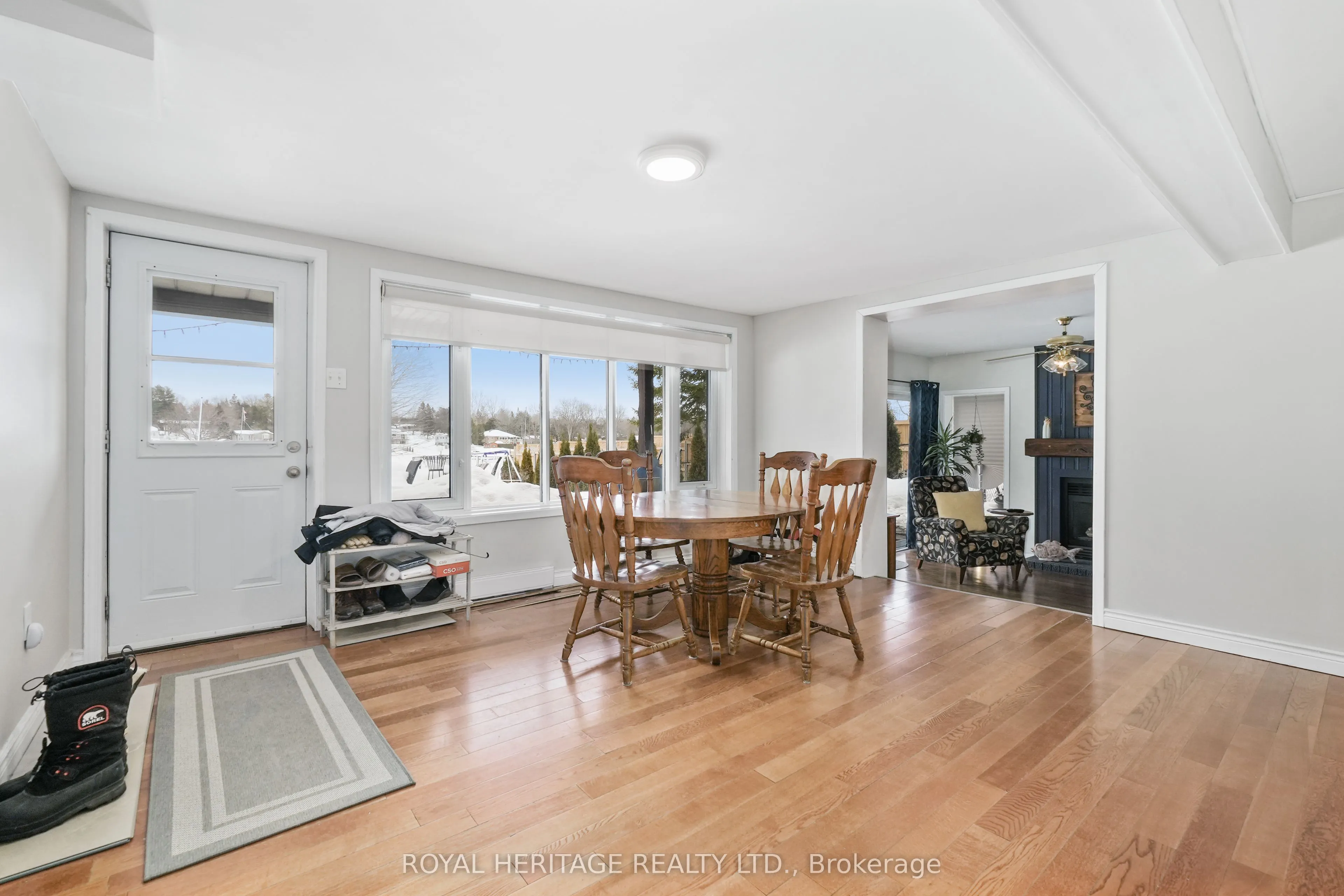 16 Bayview Drive