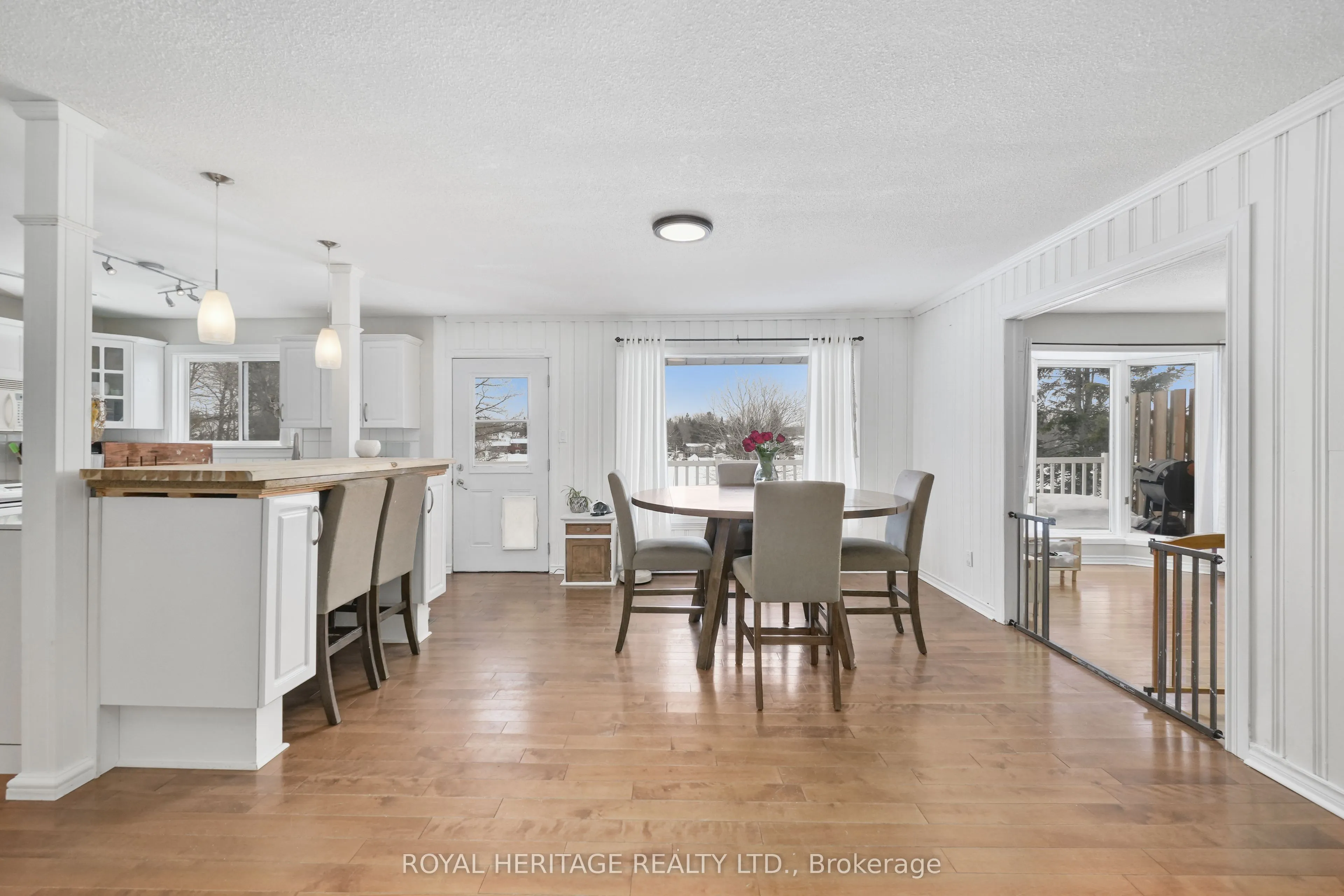 16 Bayview Drive