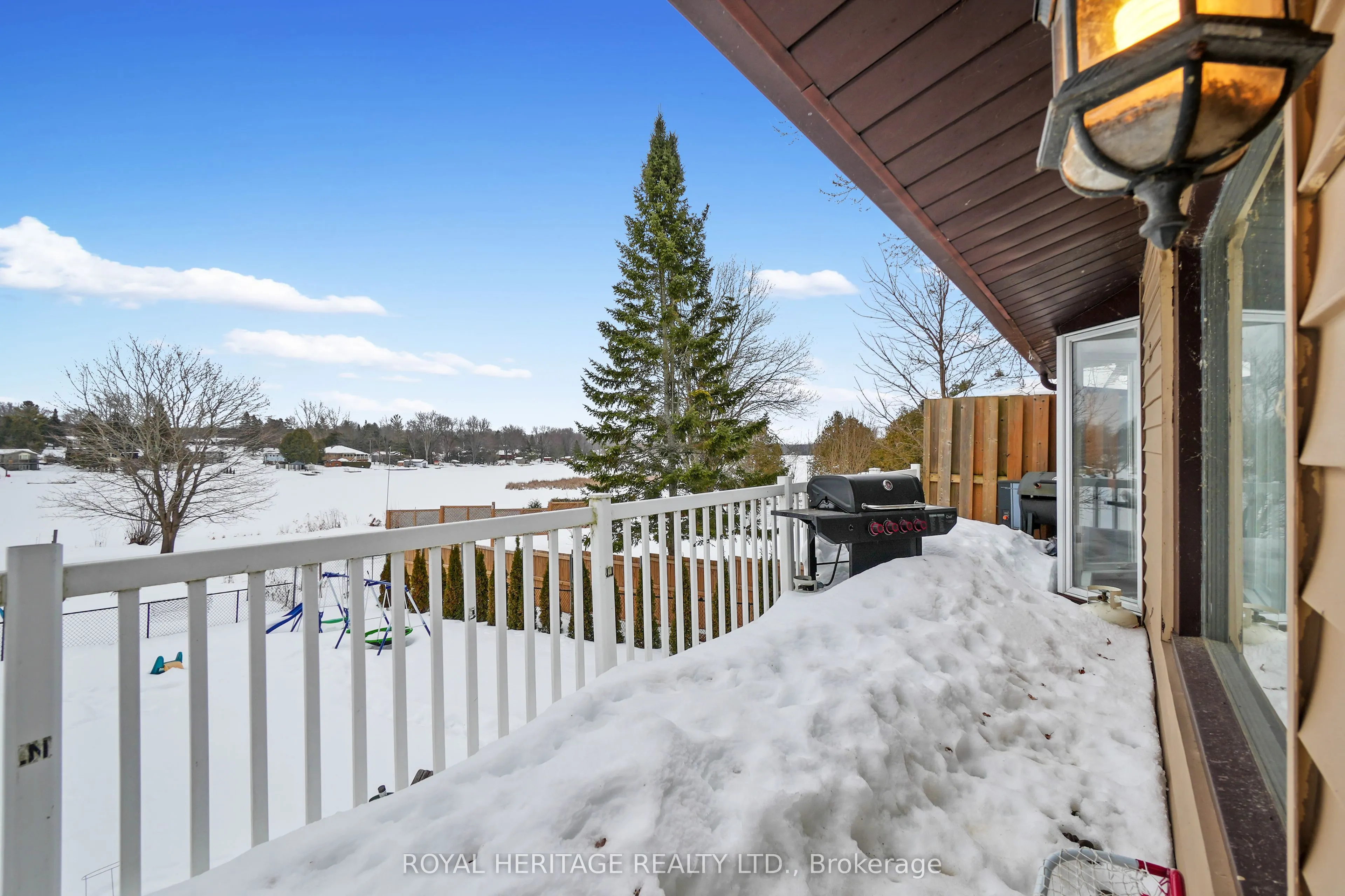 16 Bayview Drive