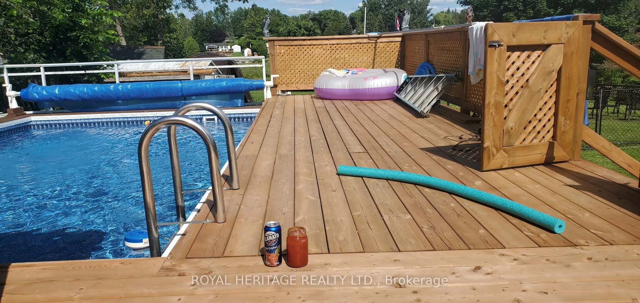 16 Bayview Drive