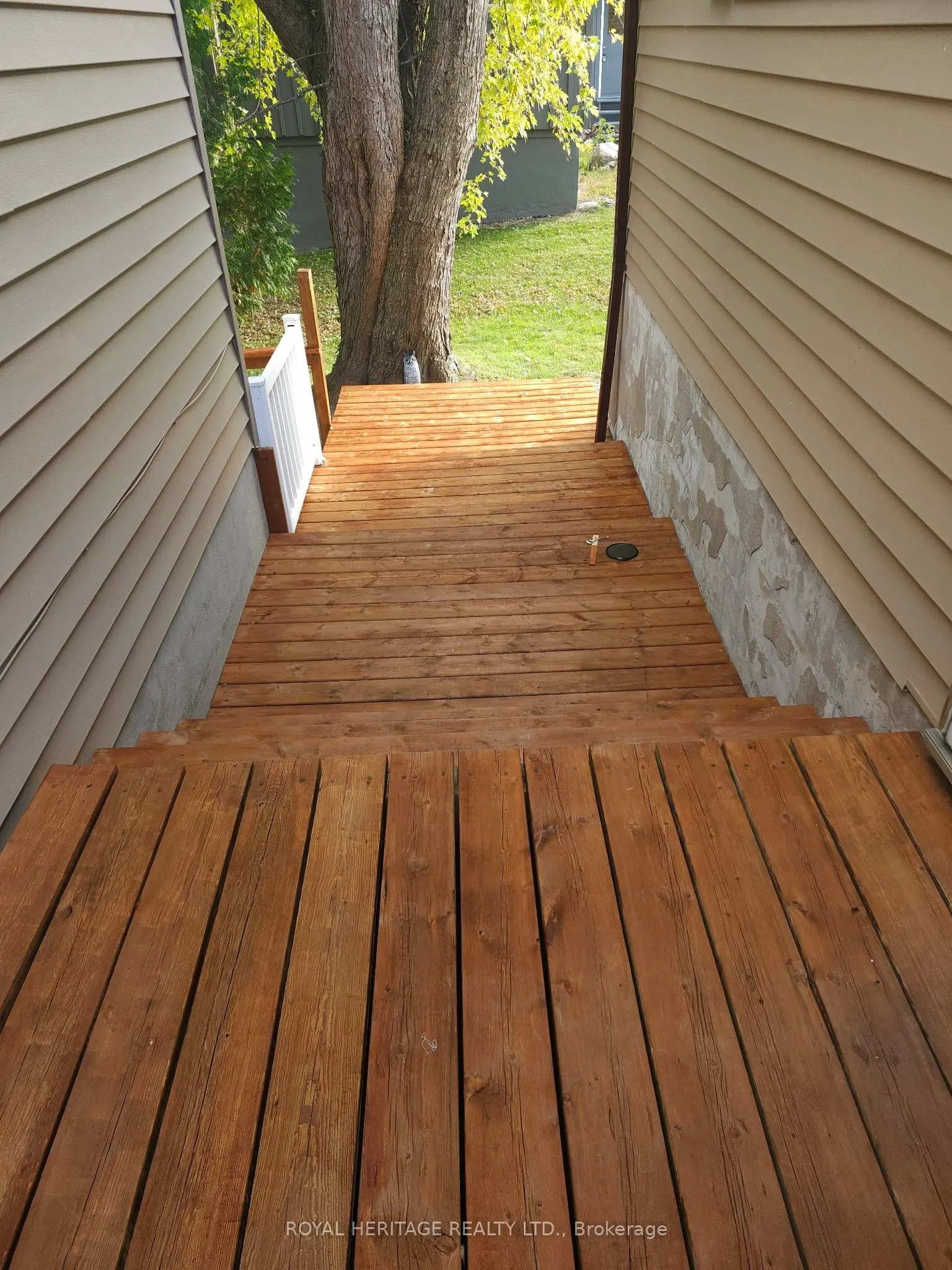 16 Bayview Drive