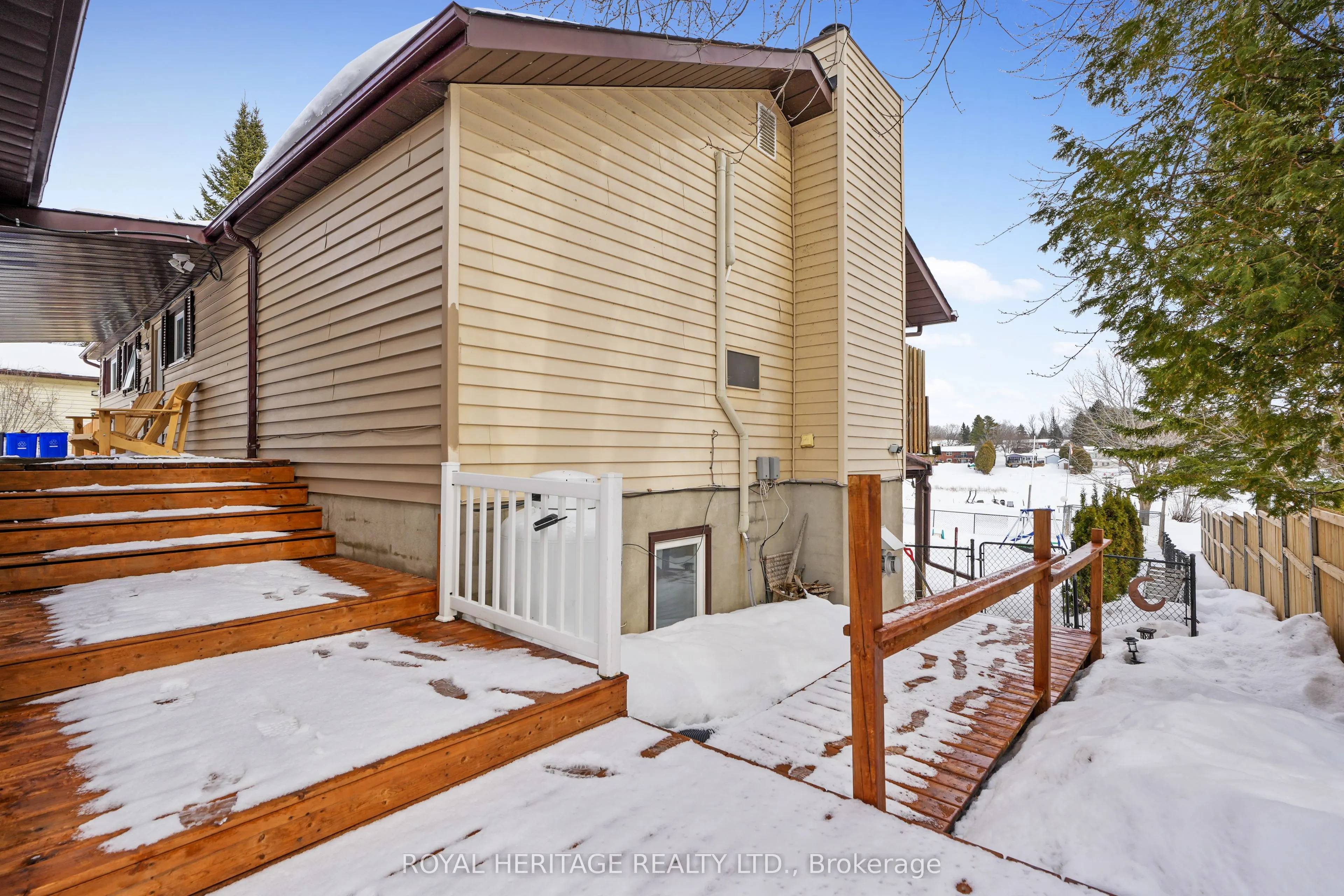 16 Bayview Drive