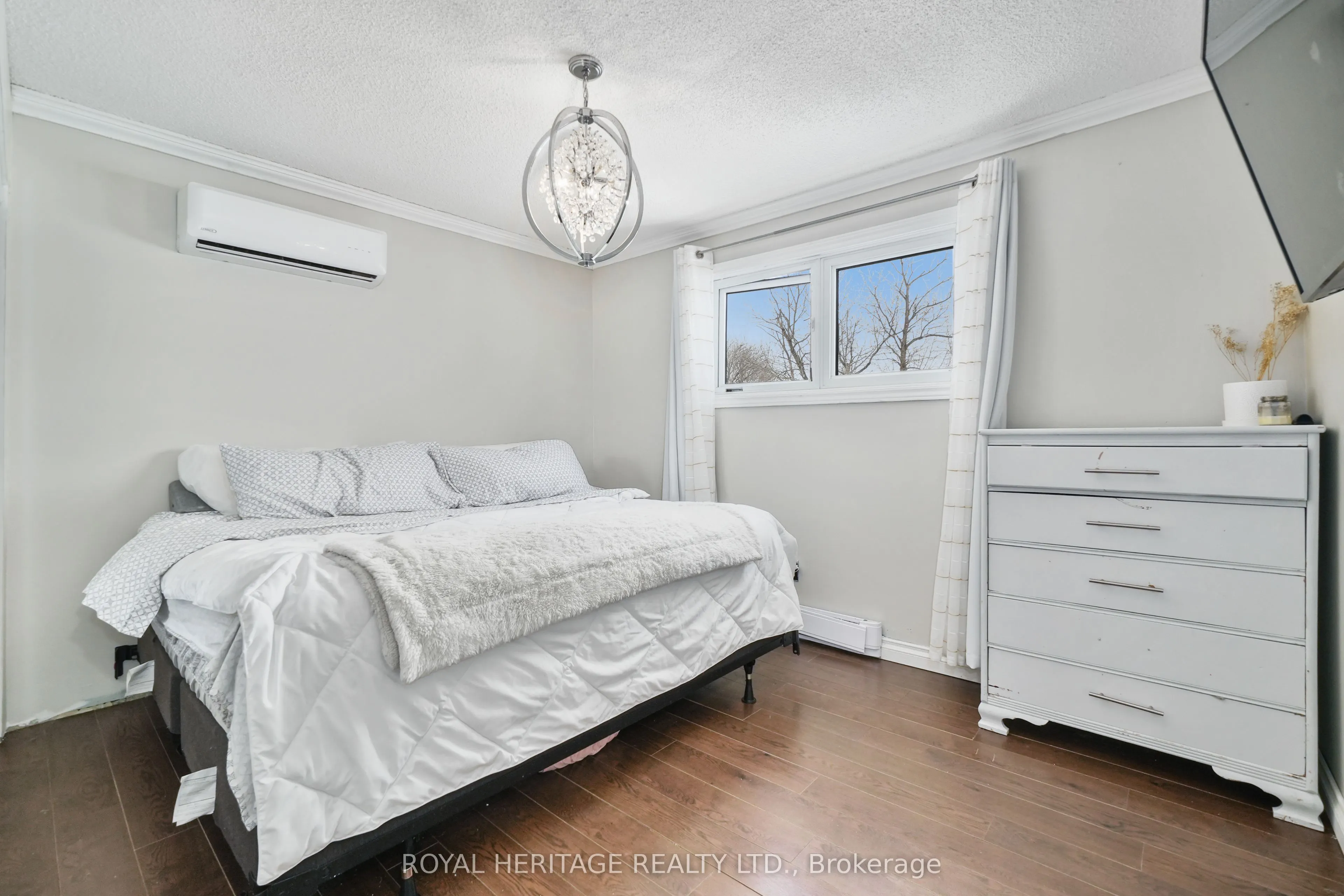 16 Bayview Drive