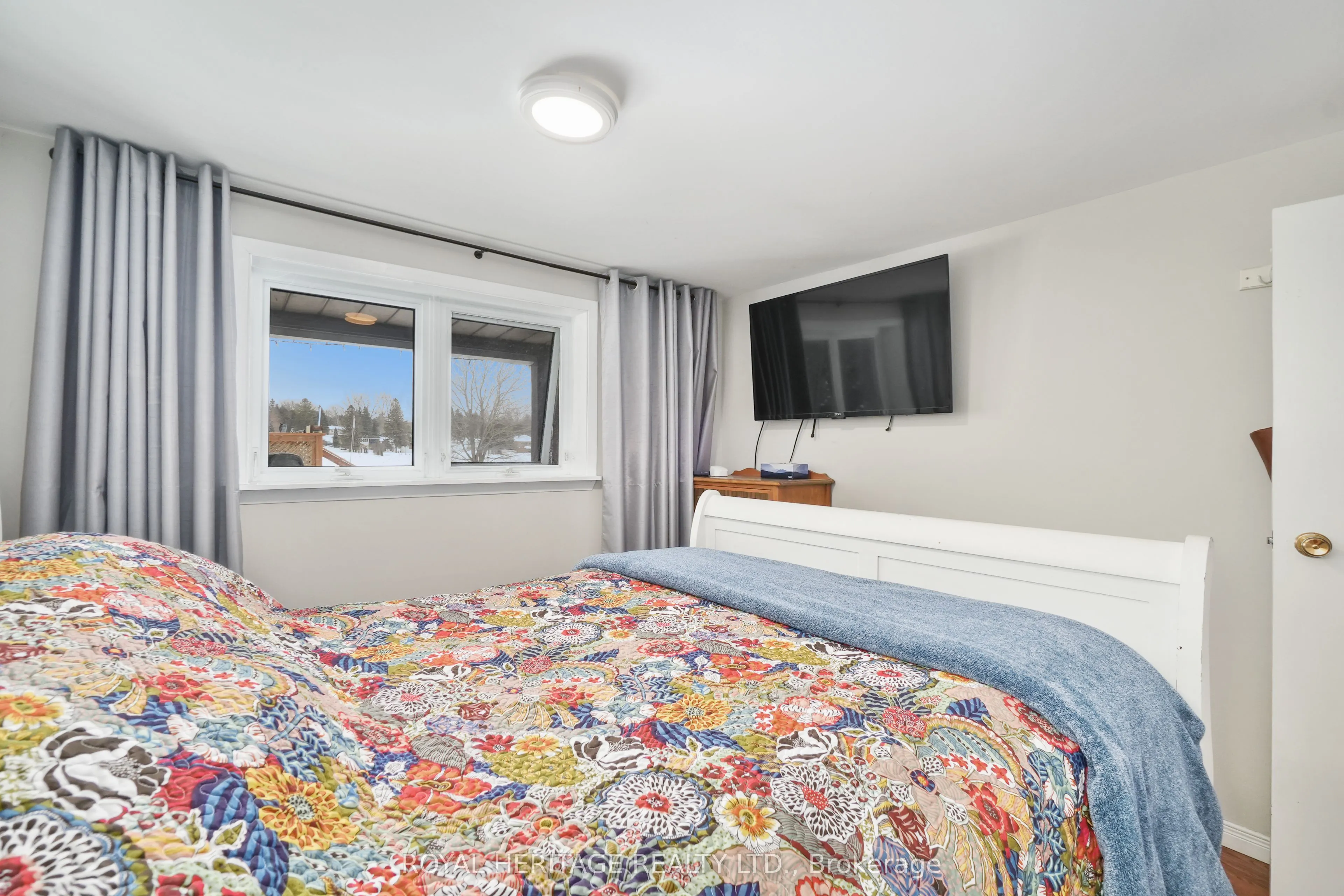 16 Bayview Drive
