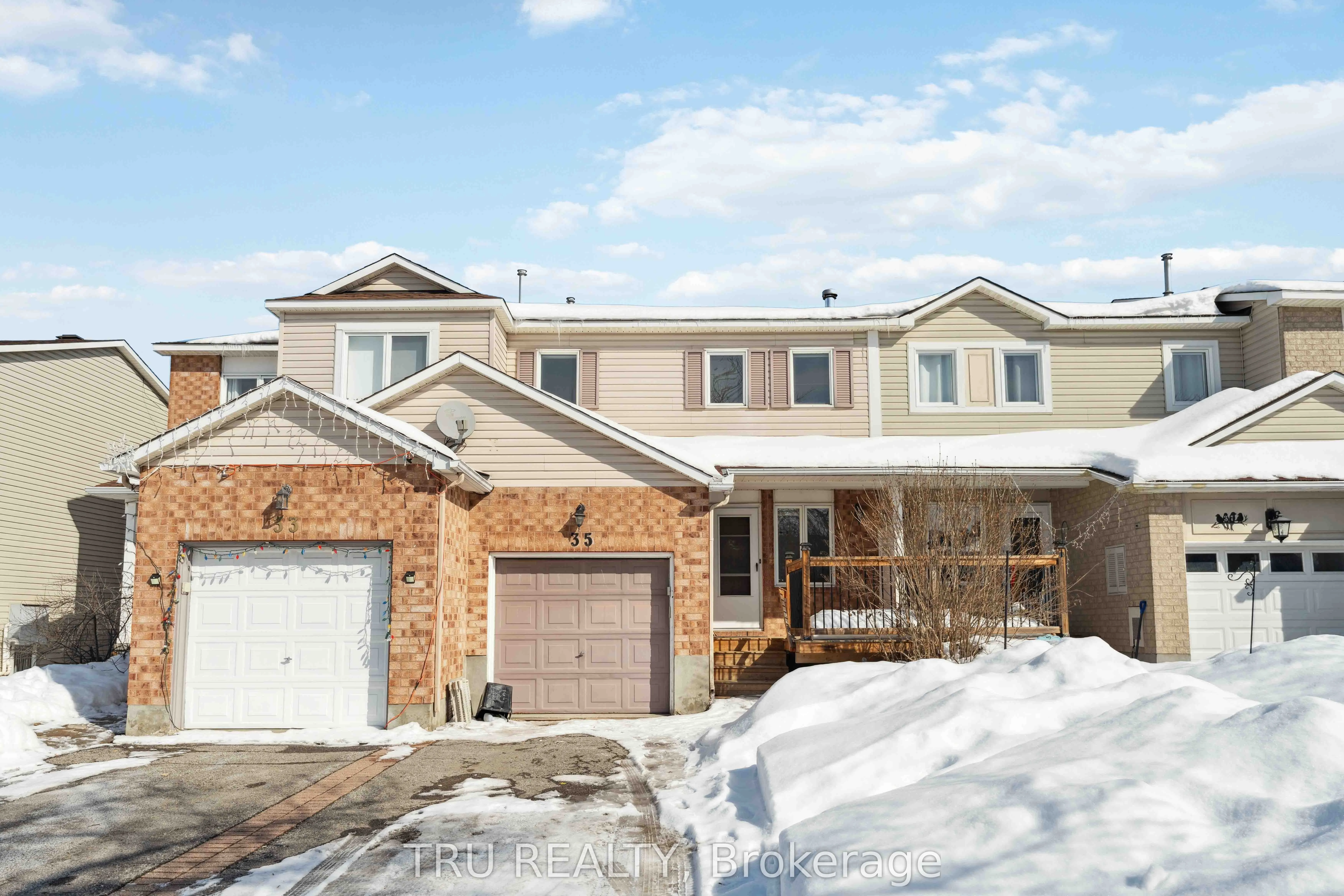 35 Helmsdale Drive