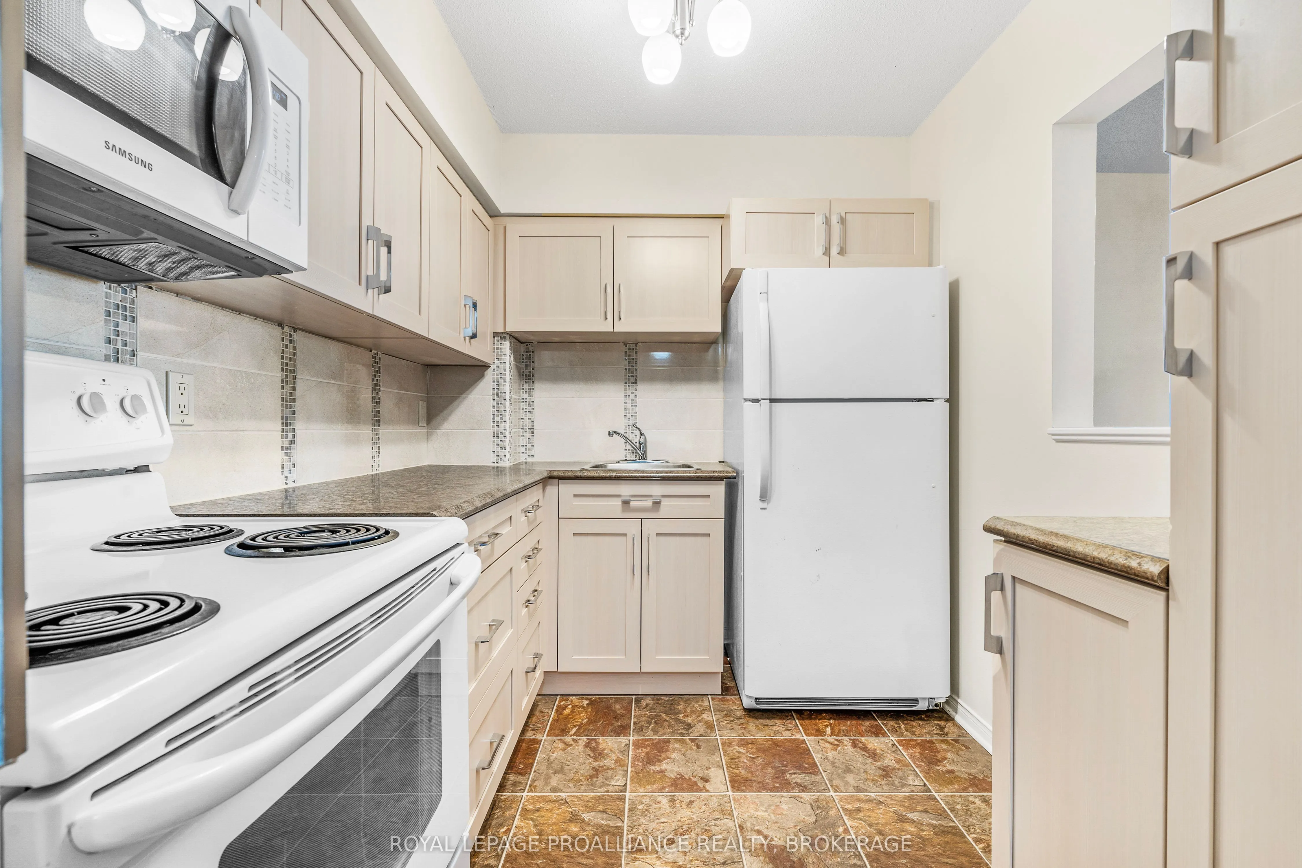 745 Davis Drive, #209