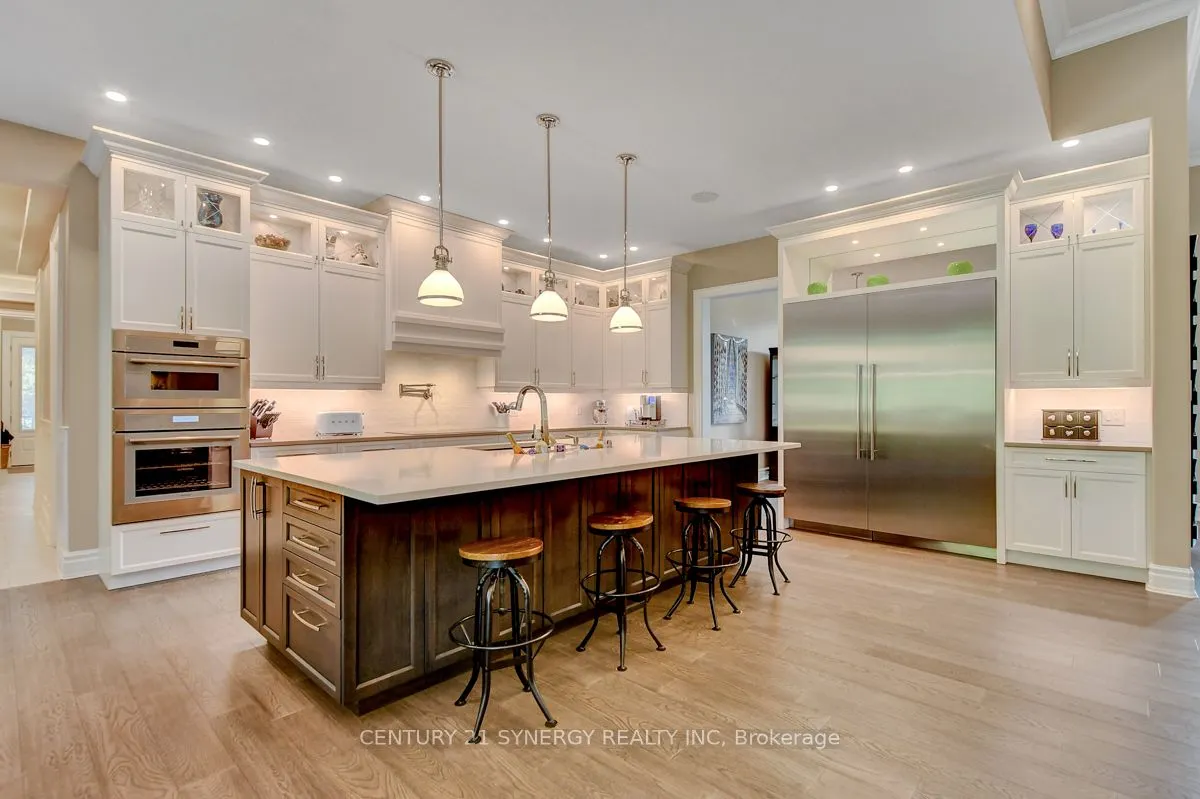 1443 DUCHESS Crescent