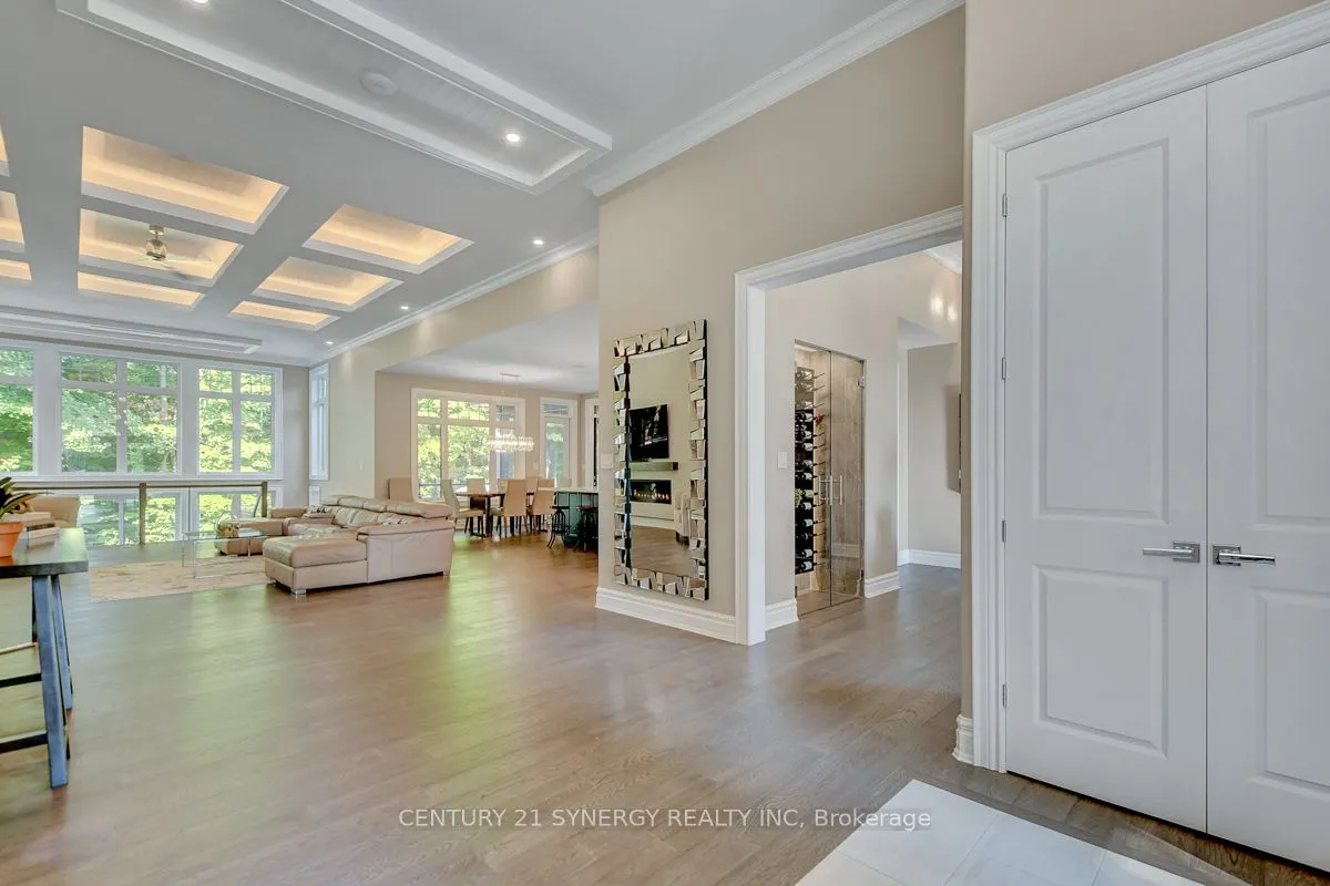 1443 DUCHESS Crescent