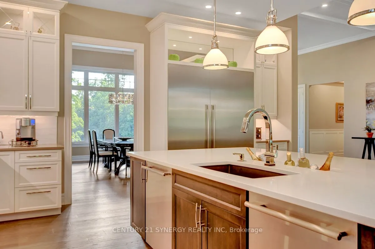 1443 DUCHESS Crescent