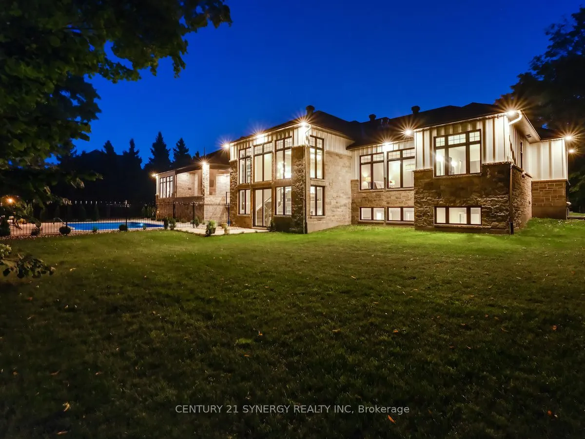 1443 DUCHESS Crescent