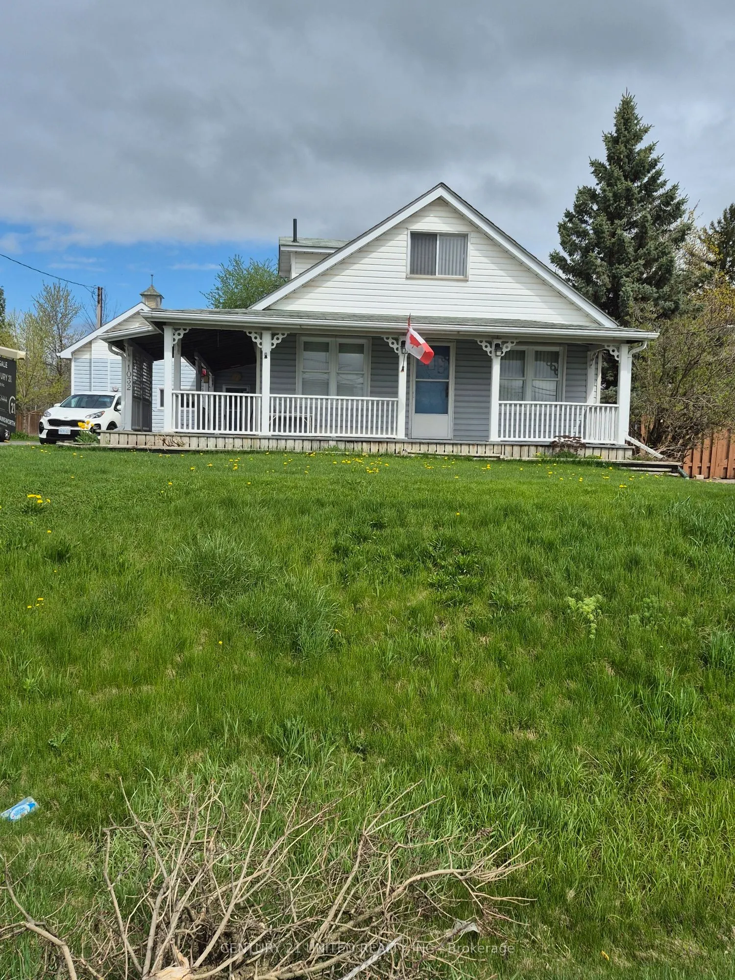 1032 HWY 7 Road