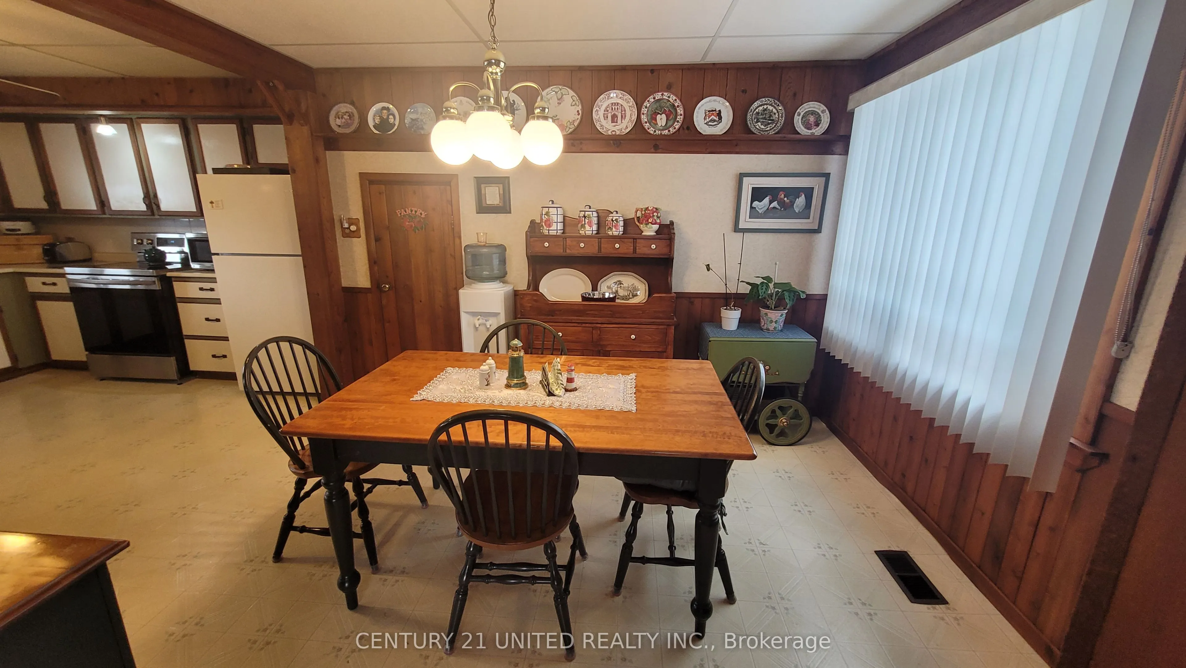 1032 HWY 7 Road
