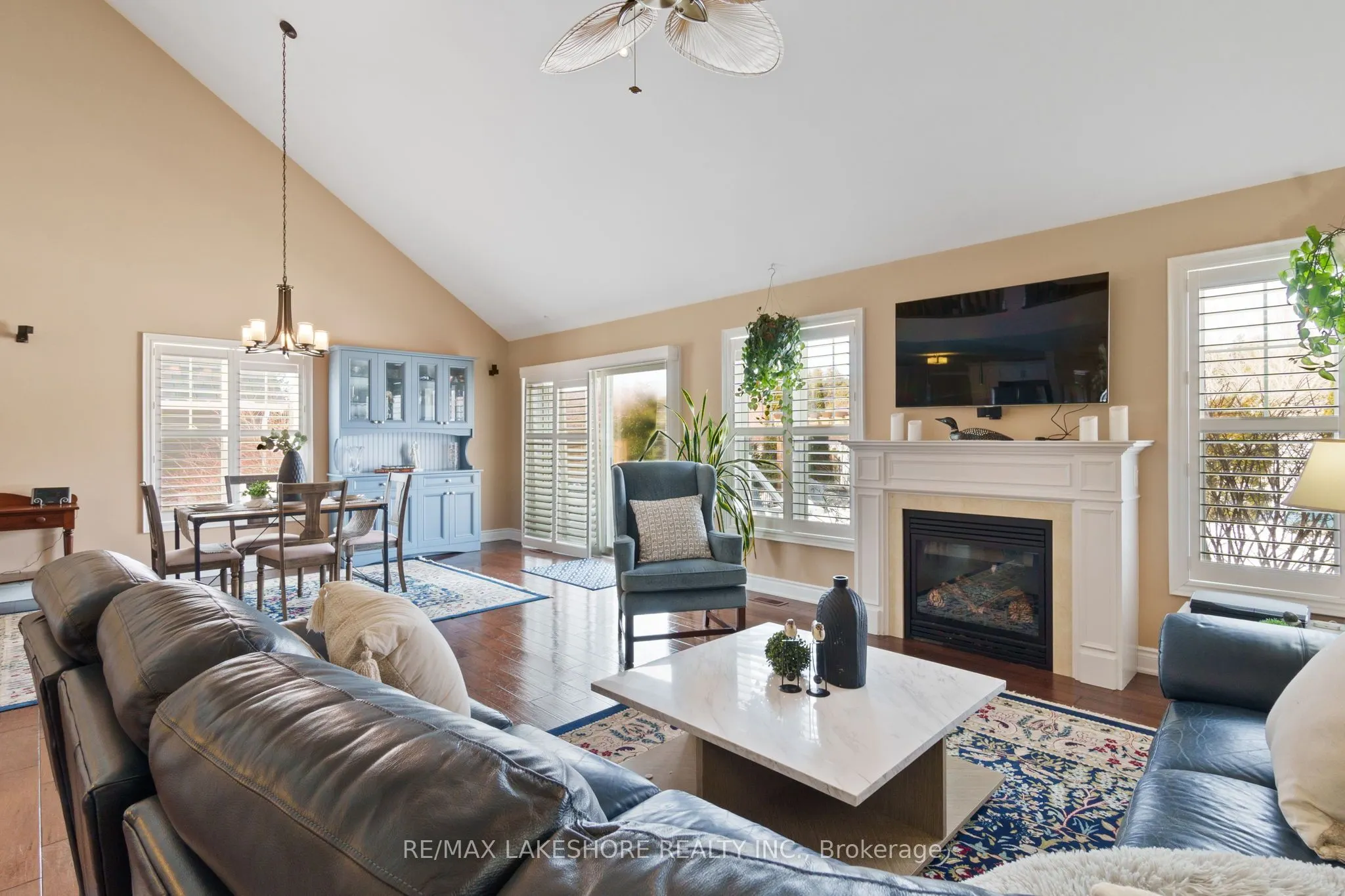 416 Lakeshore Road