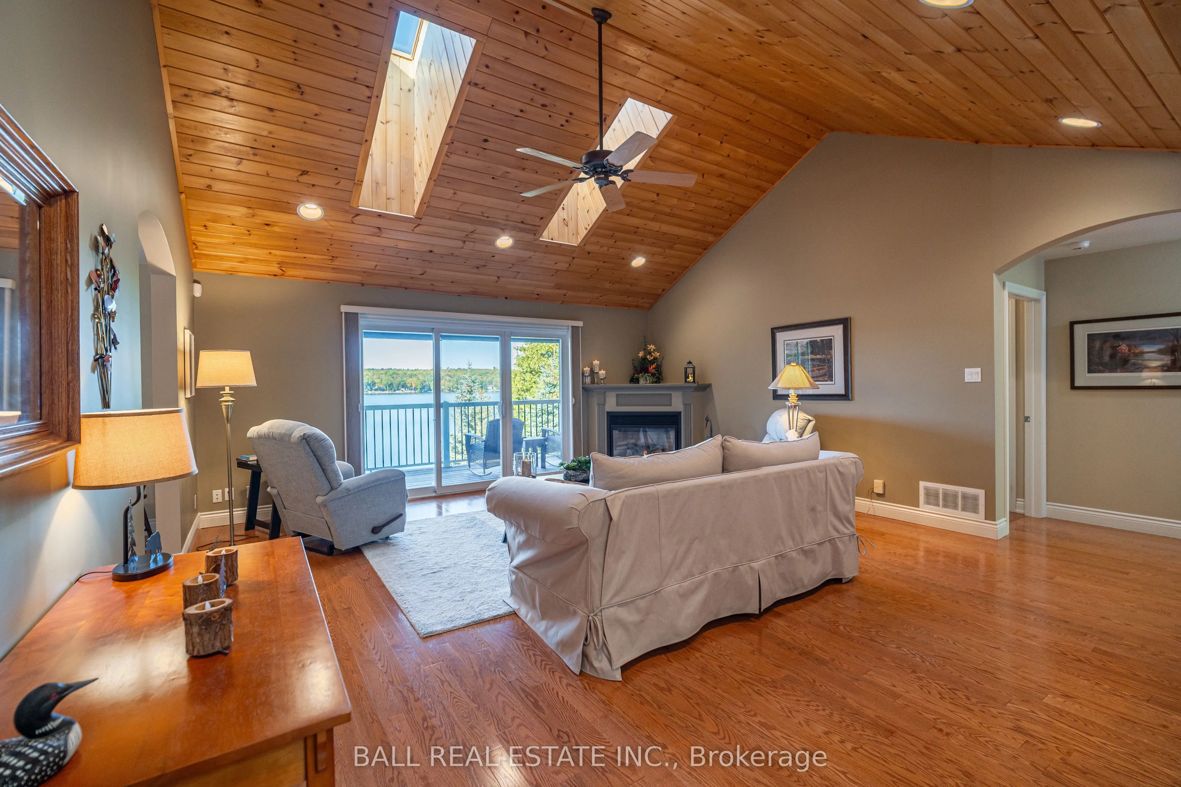 1950 White Lake Road E