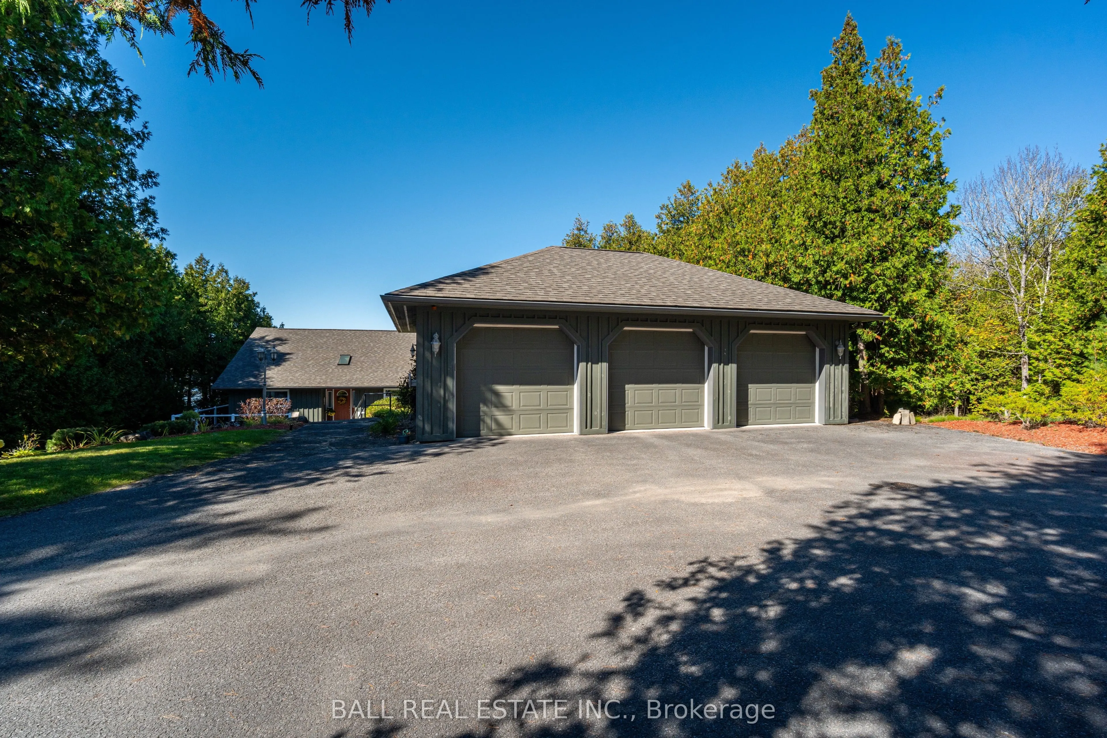 1950 White Lake Road E