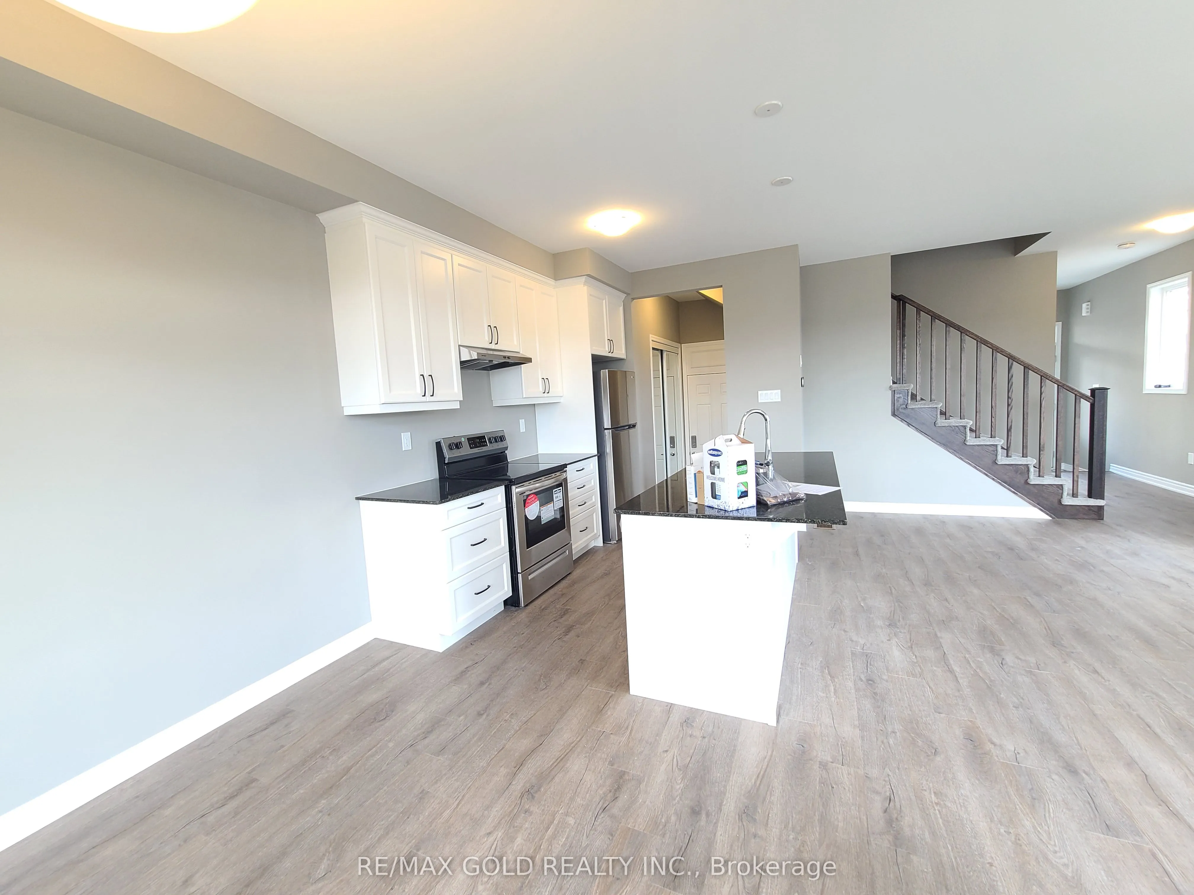 202 Histand Trail