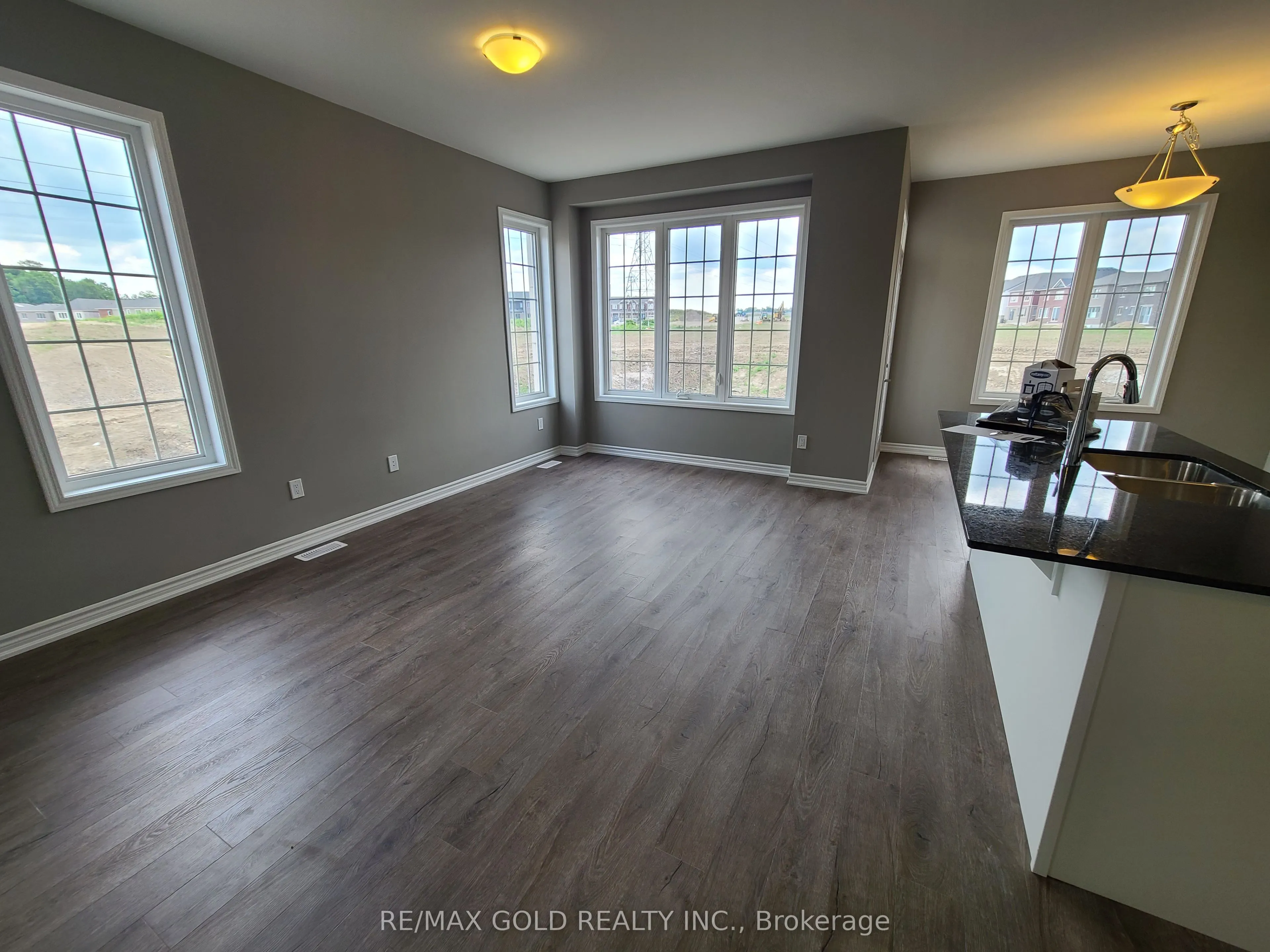 202 Histand Trail