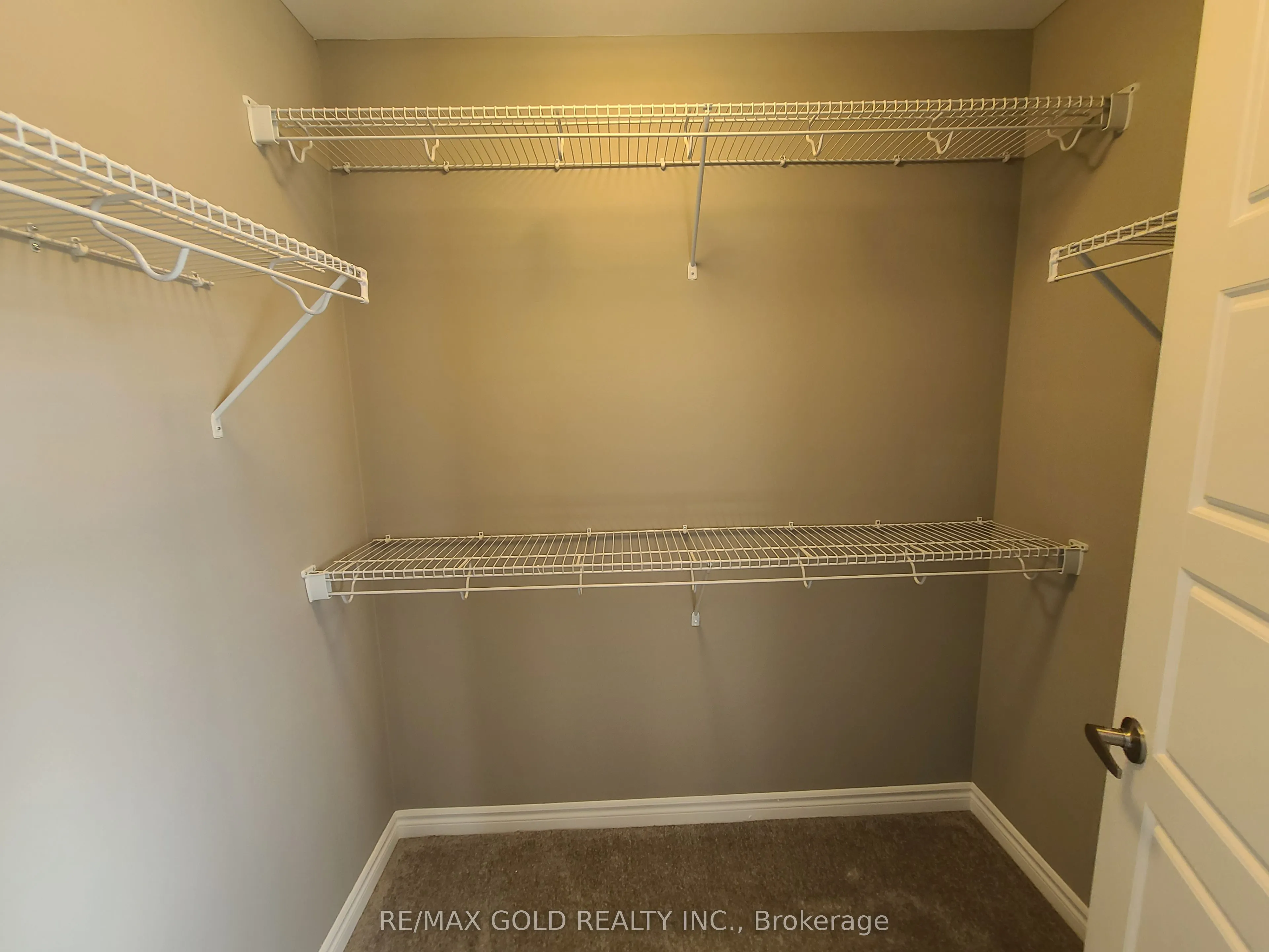 202 Histand Trail