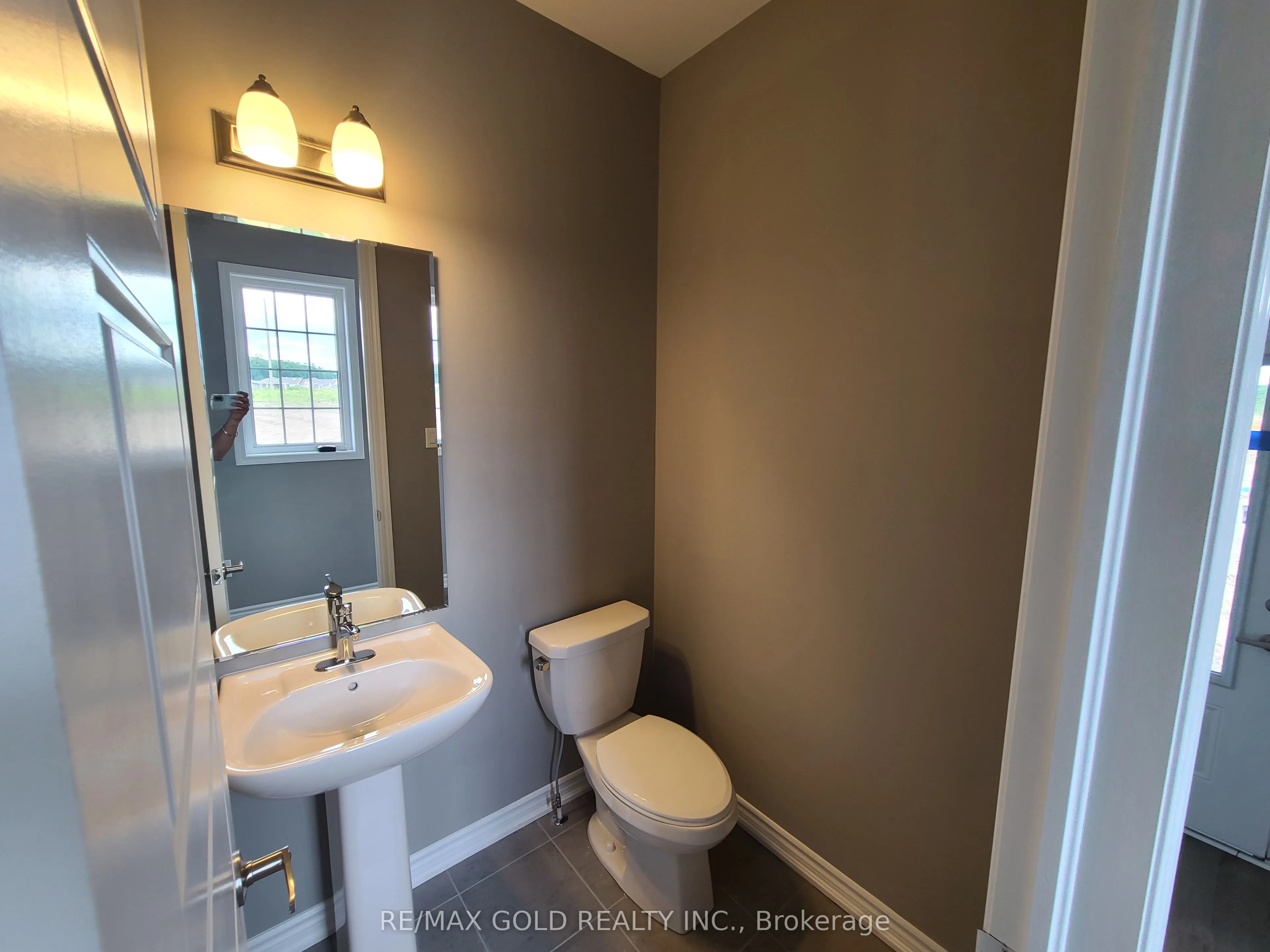 202 Histand Trail