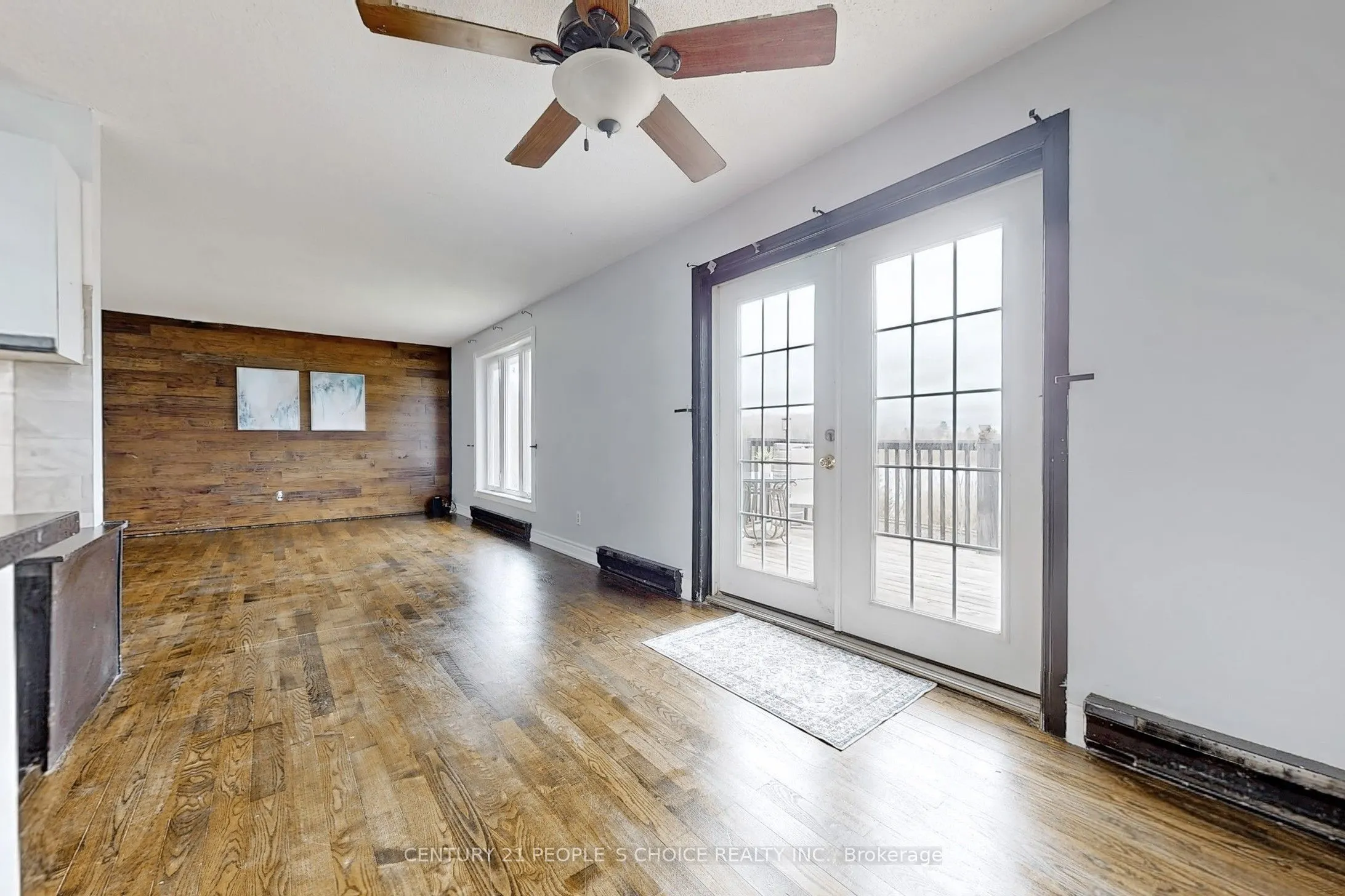 156 Main Street W