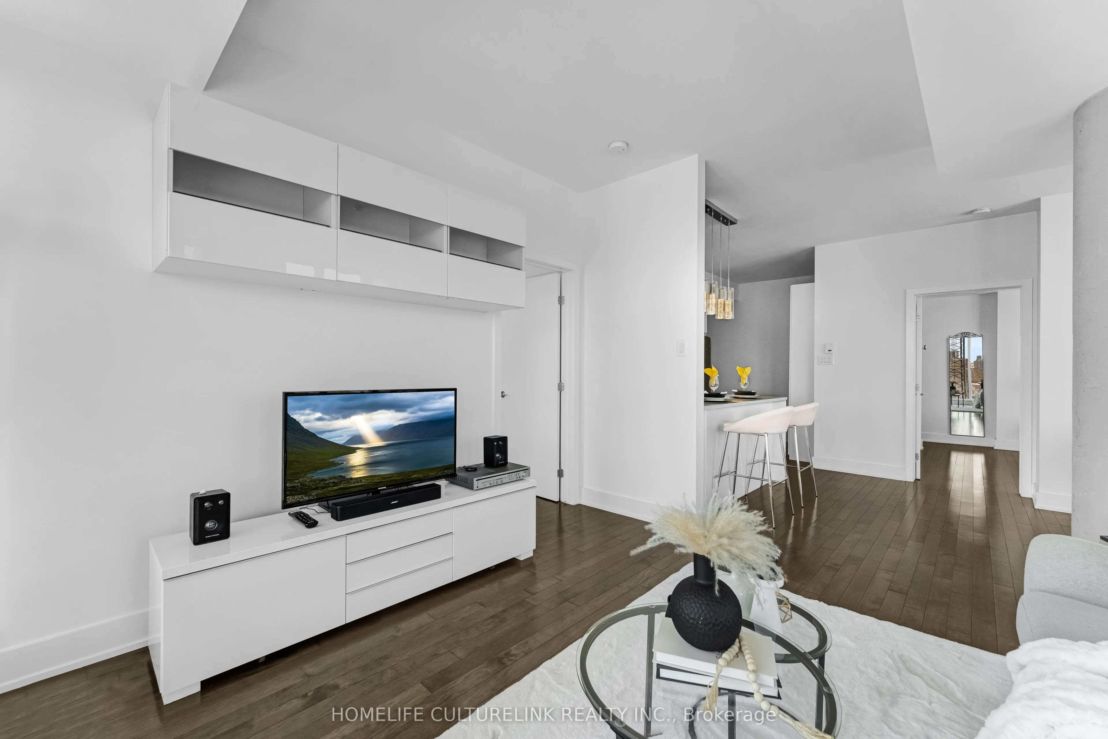 88 Richmond Road, #512