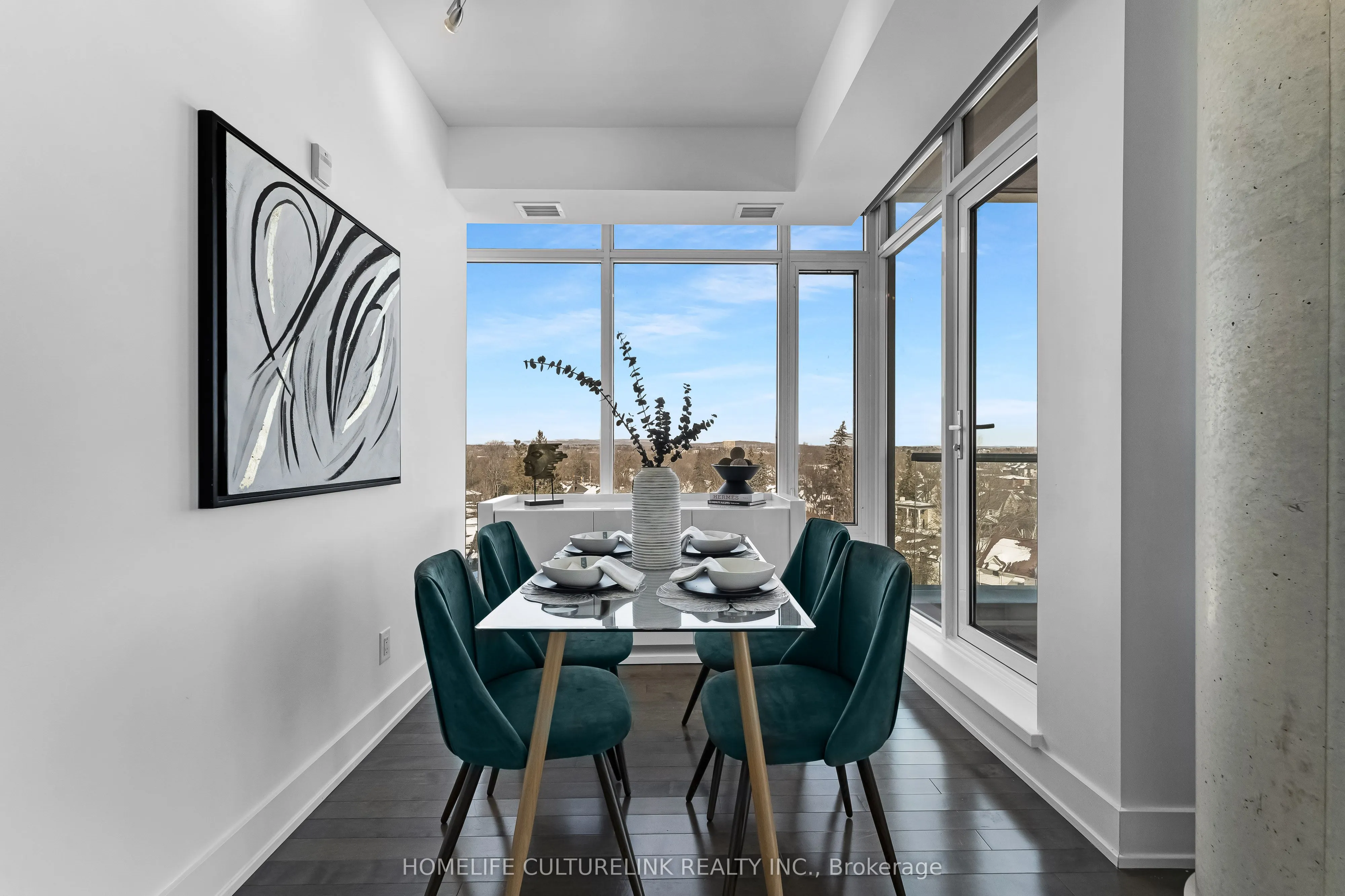 88 Richmond Road, #512