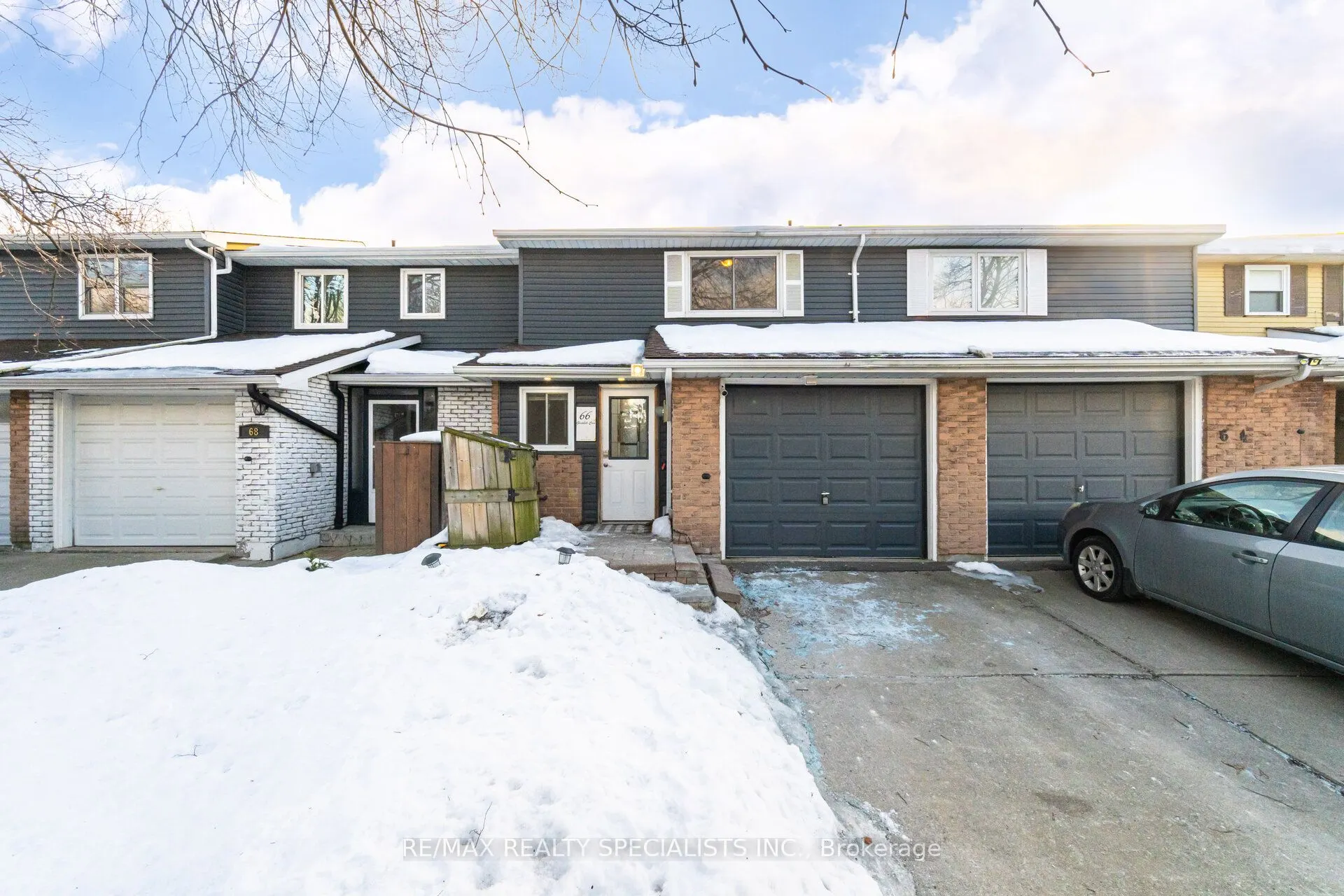 66 Gledhill Crescent