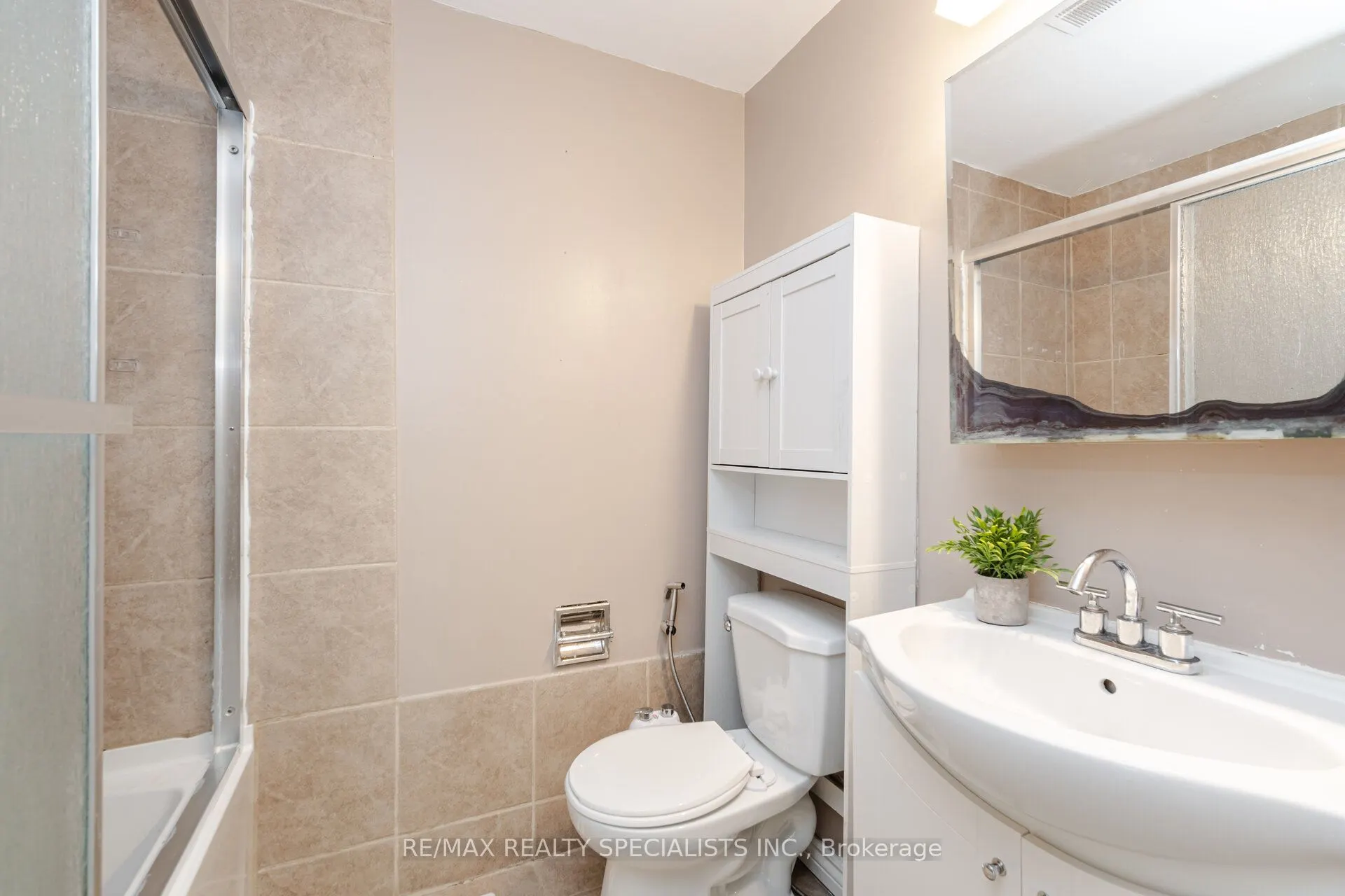 66 Gledhill Crescent