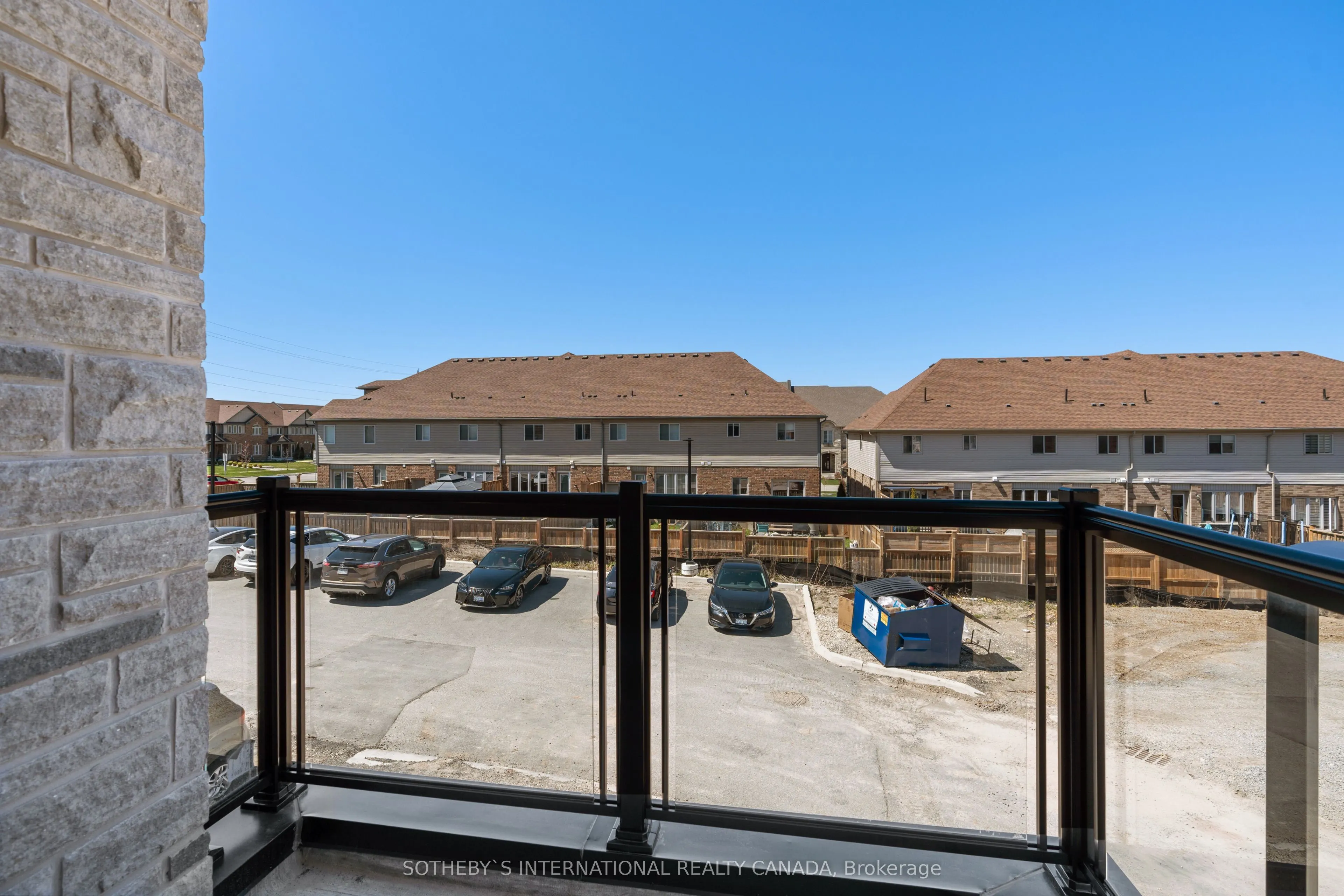 675 Victoria Road N #23