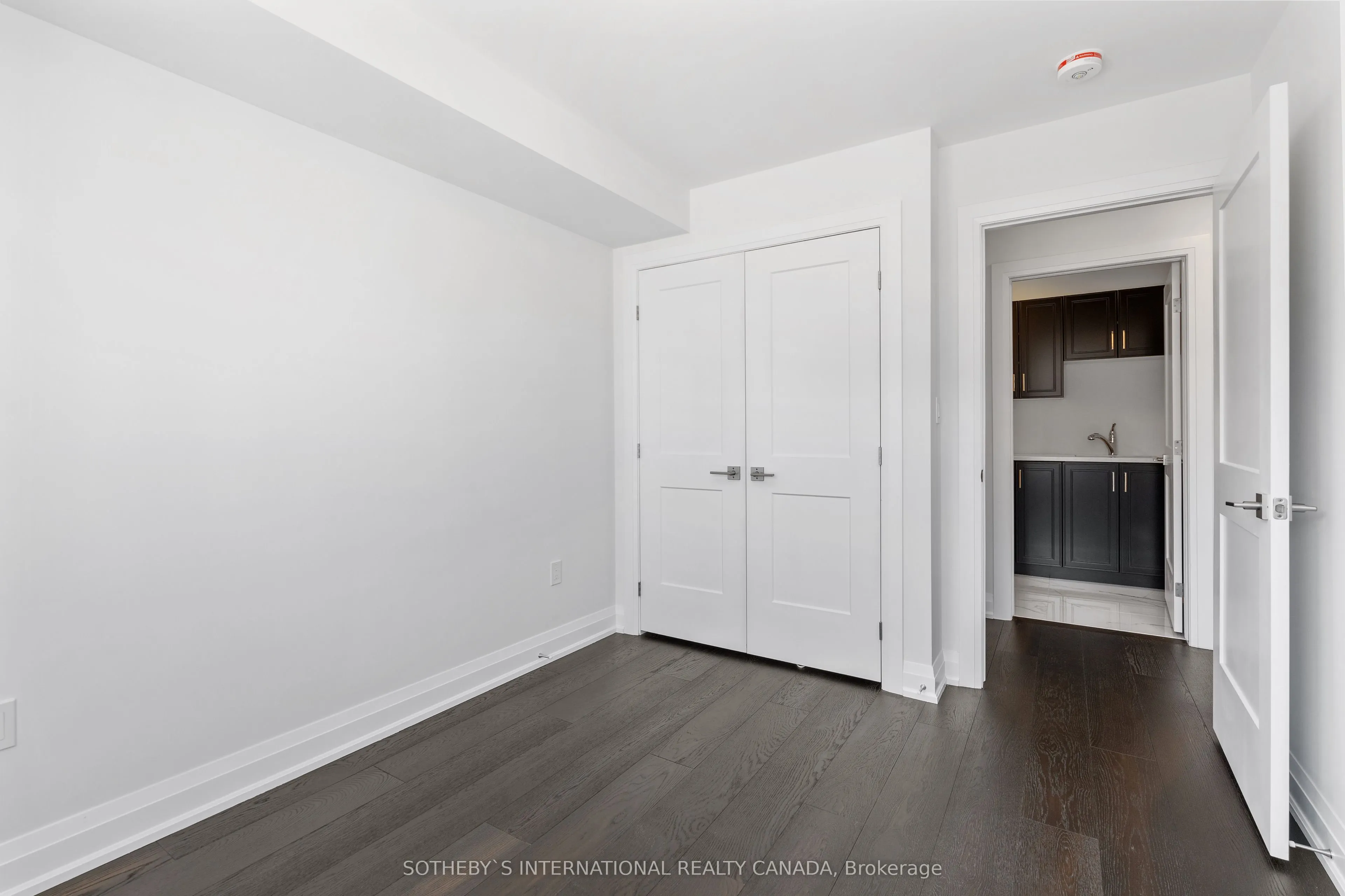 675 Victoria Road N #23