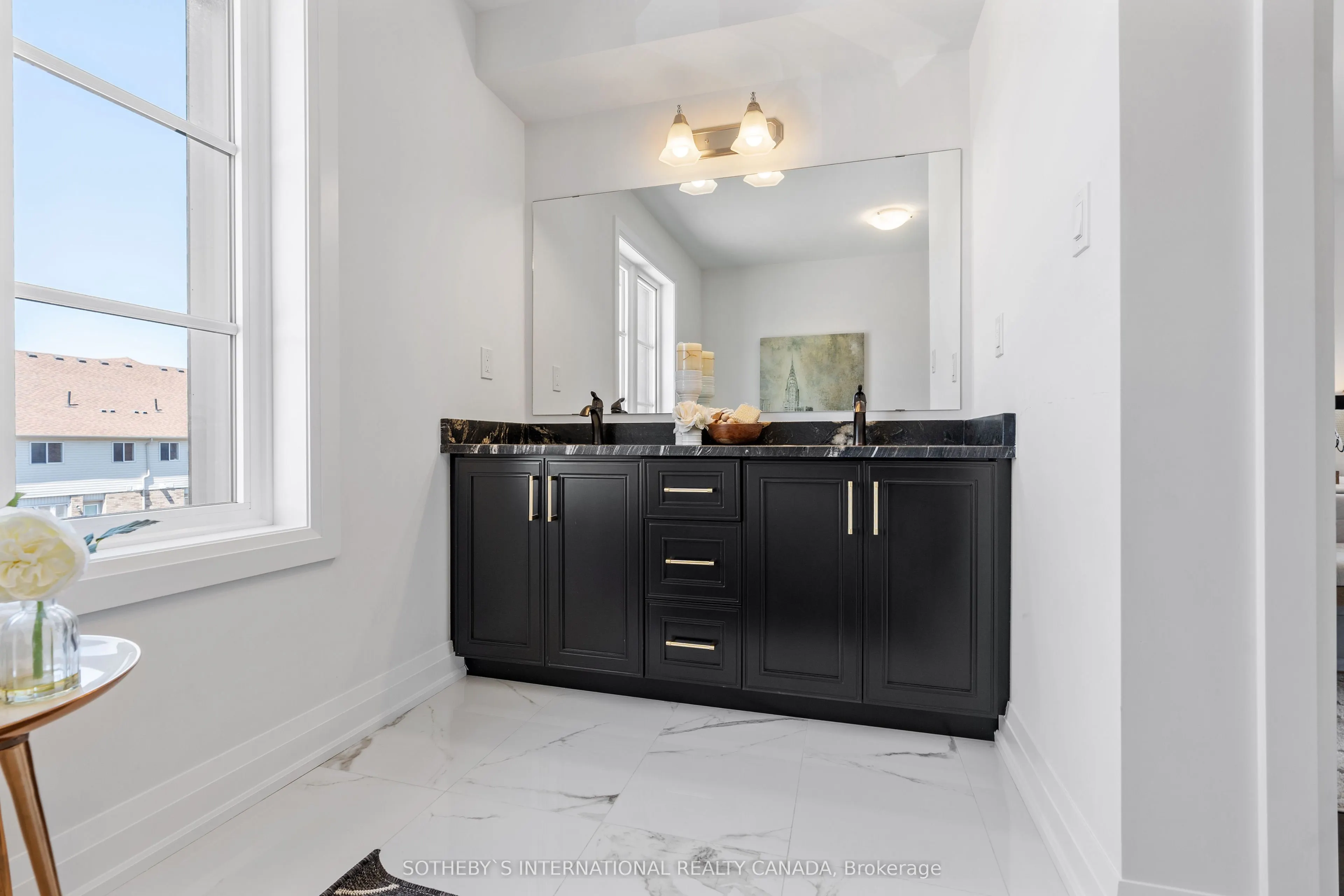 675 Victoria Road N #23