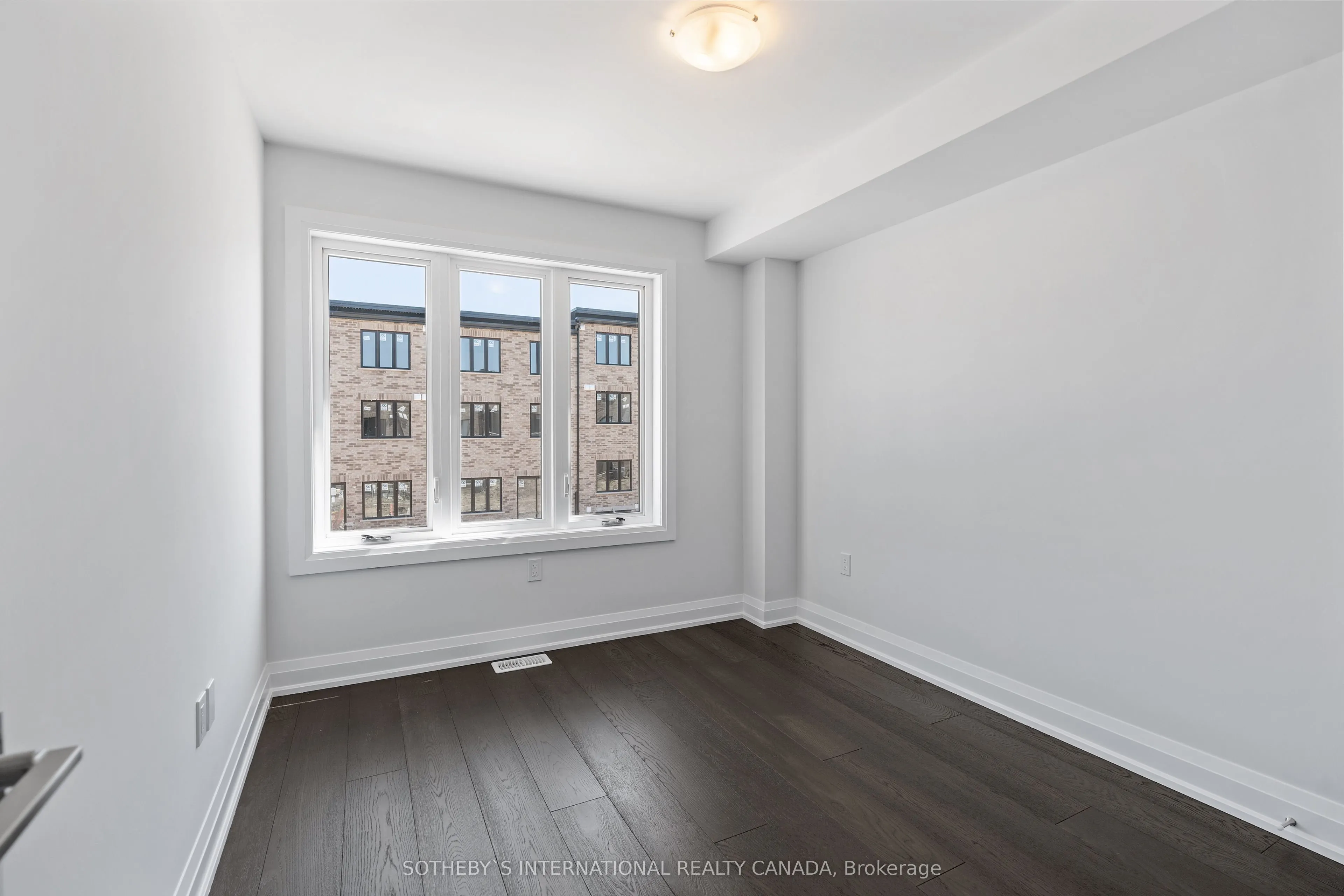 675 Victoria Road N #23