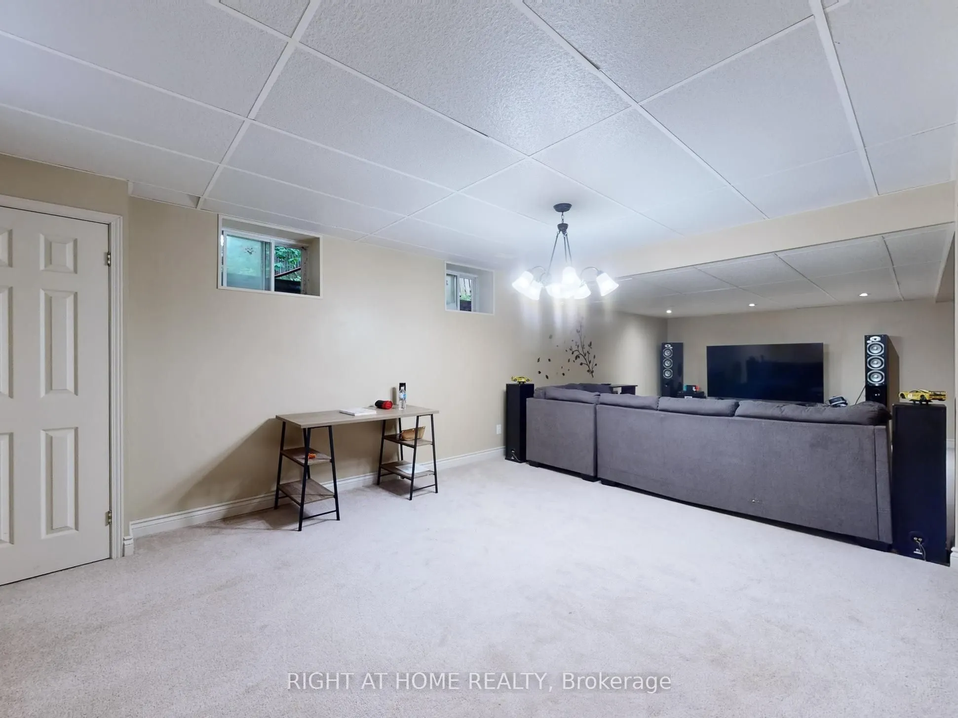 1 Kenneth Avenue