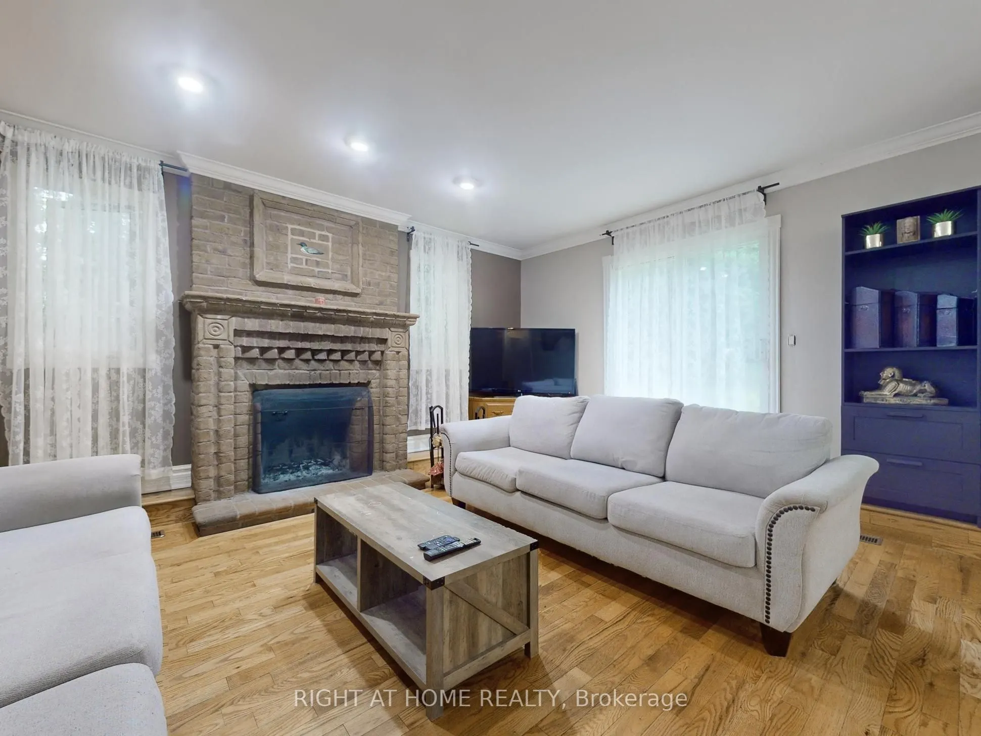 1 Kenneth Avenue