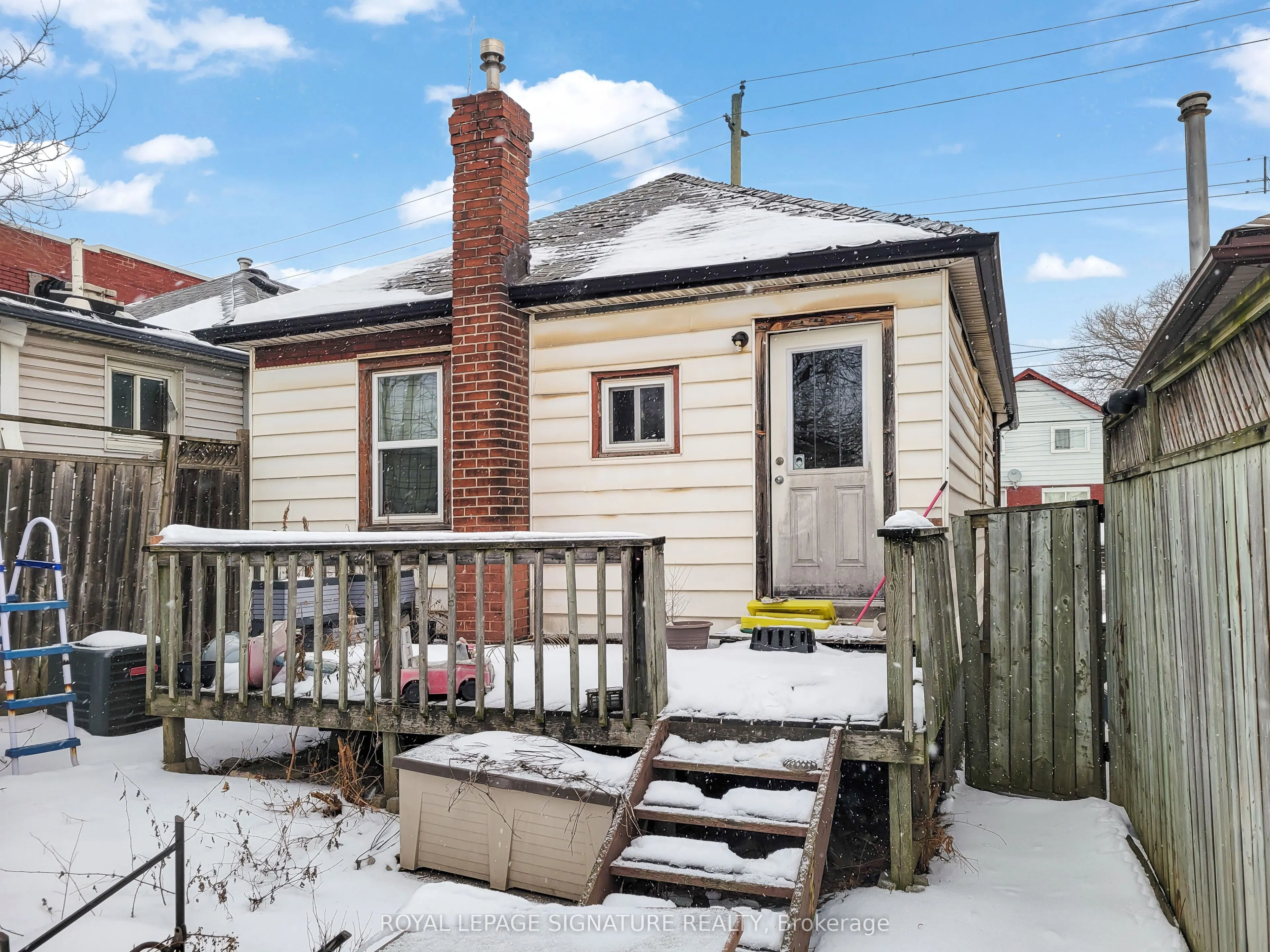 182 Beach Road