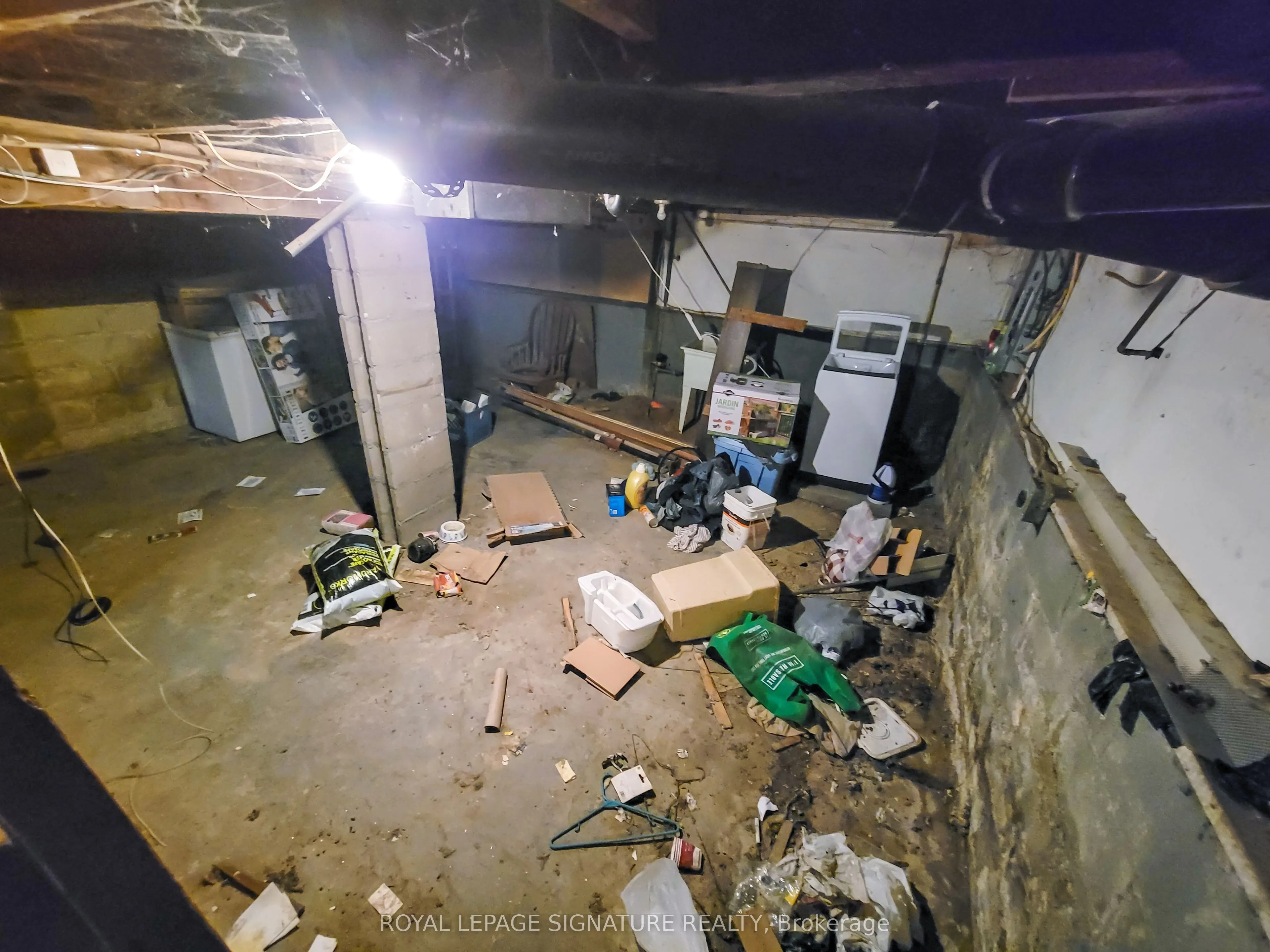 182 Beach Road