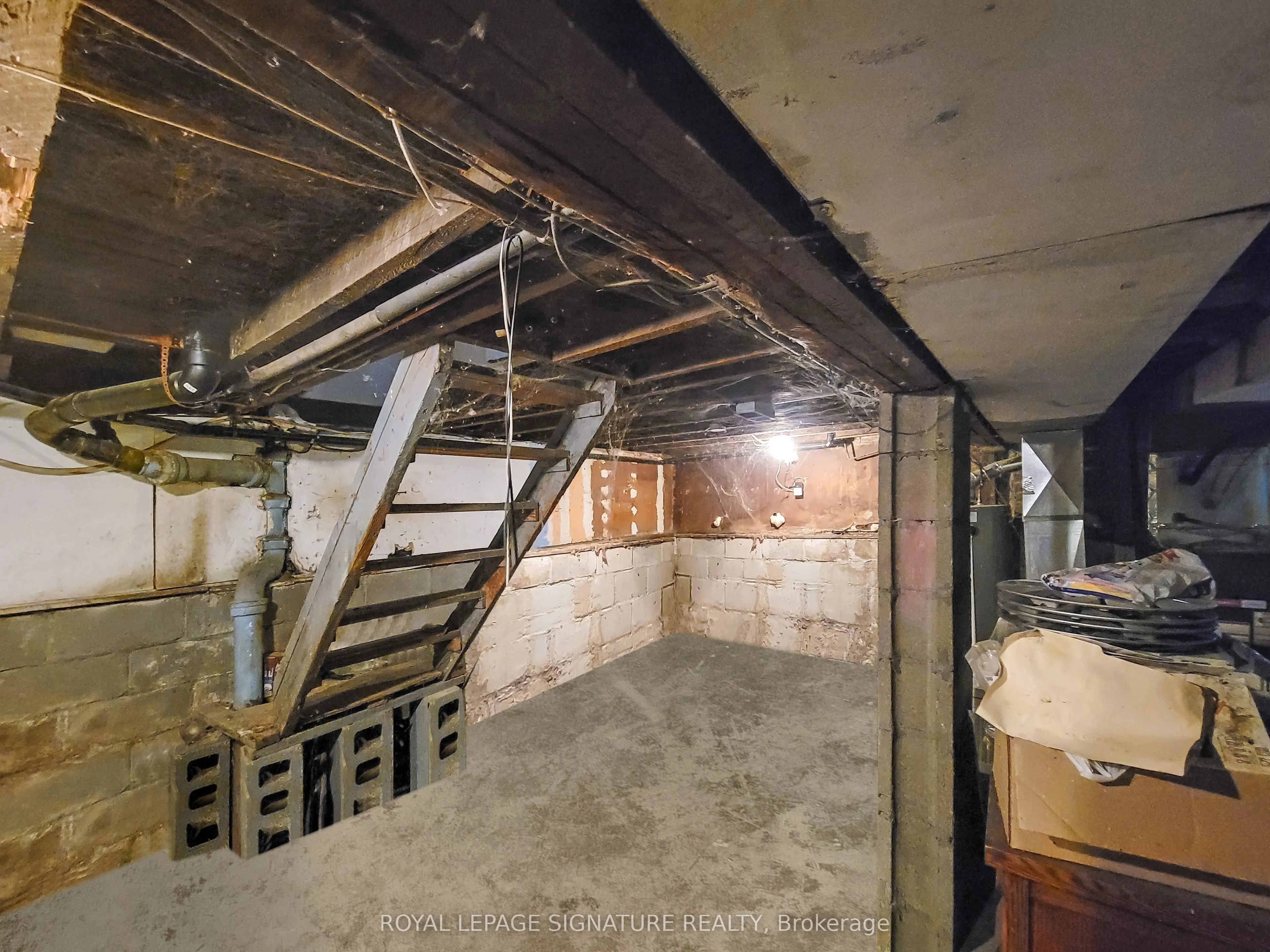 182 Beach Road