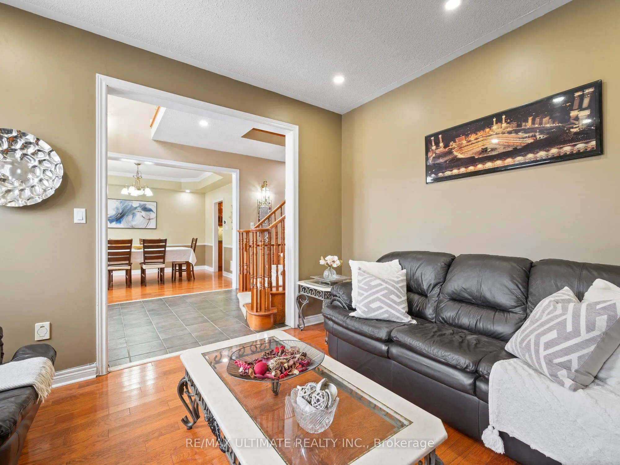 162 COLE Crescent
